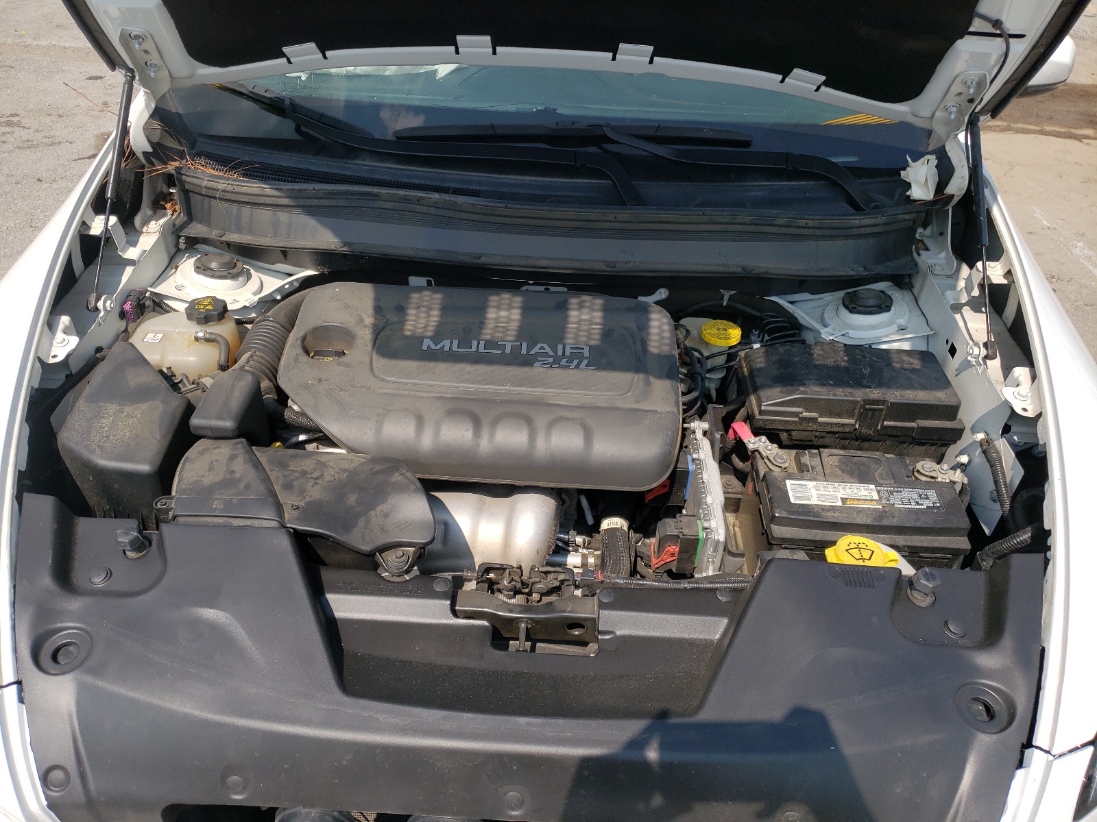 Photo 7 from auction – 2015 JEEP CHEROKEE L with VIN 1C4PJLDB3FW584876