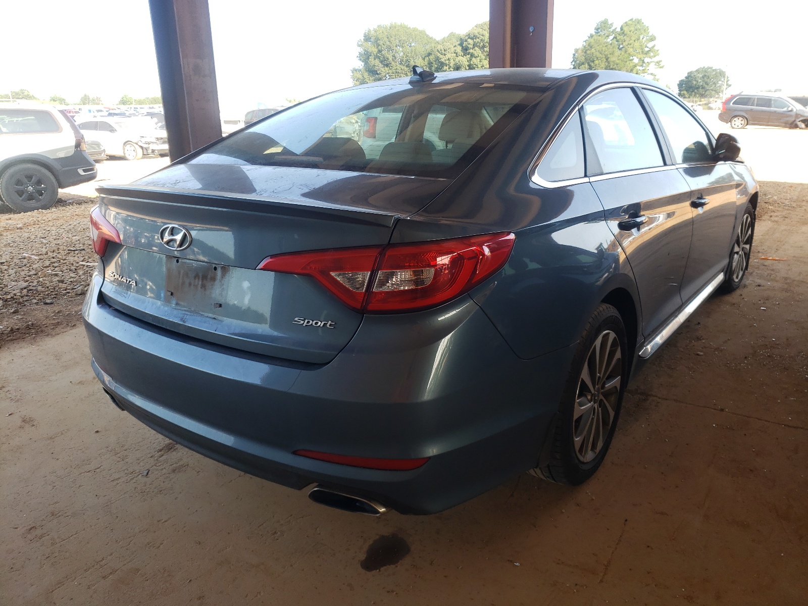 Photo 4 from auction – 2017 HYUNDAI SONATA SPO with VIN 5NPE34AF6HH449138