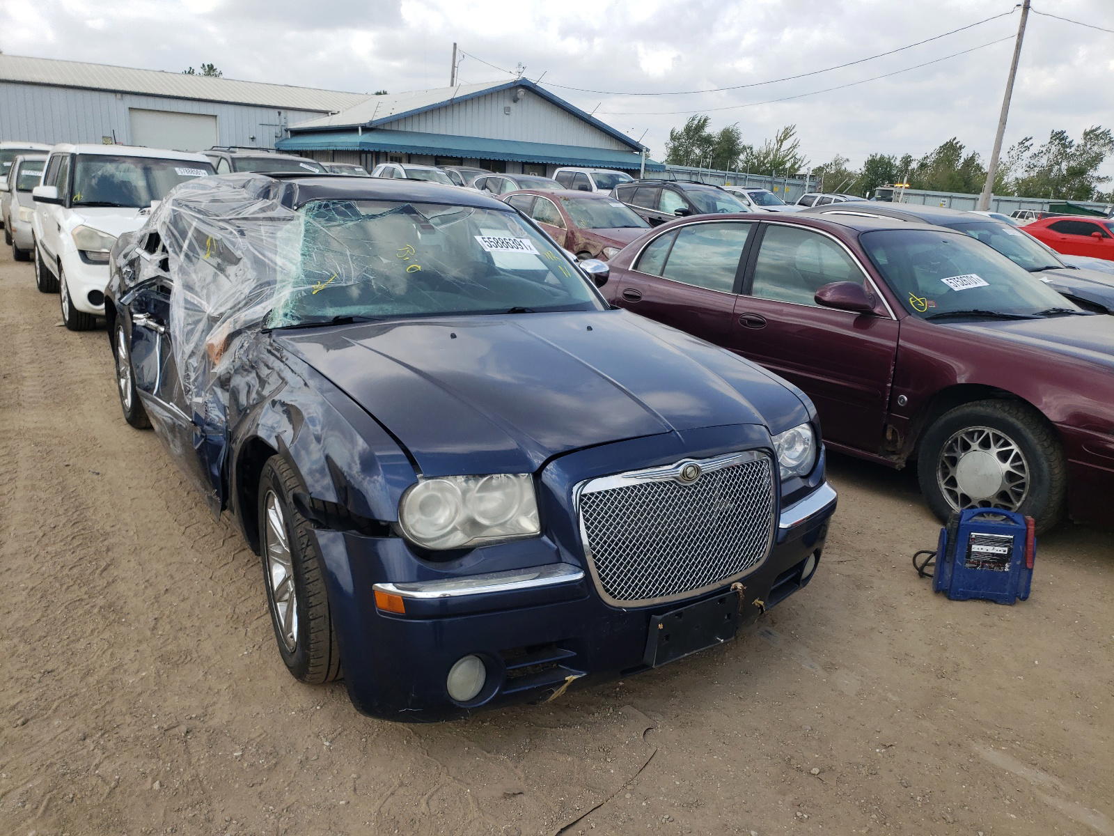 CHRYSLER 300C 2006 with VIN 2C3KA63H66H251706 - Photo from auction