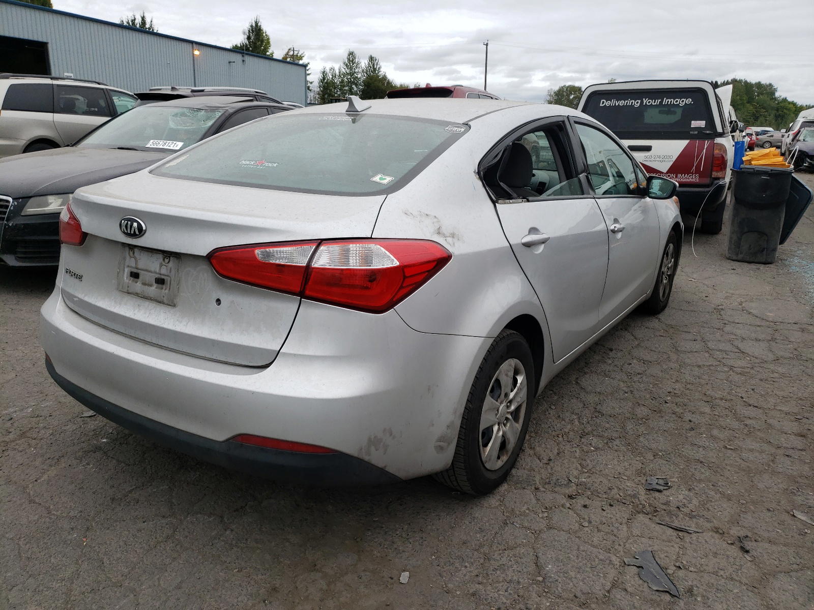 Photo 4 from auction – 2015 KIA FORTE LX with VIN KNAFK4A68F5423920