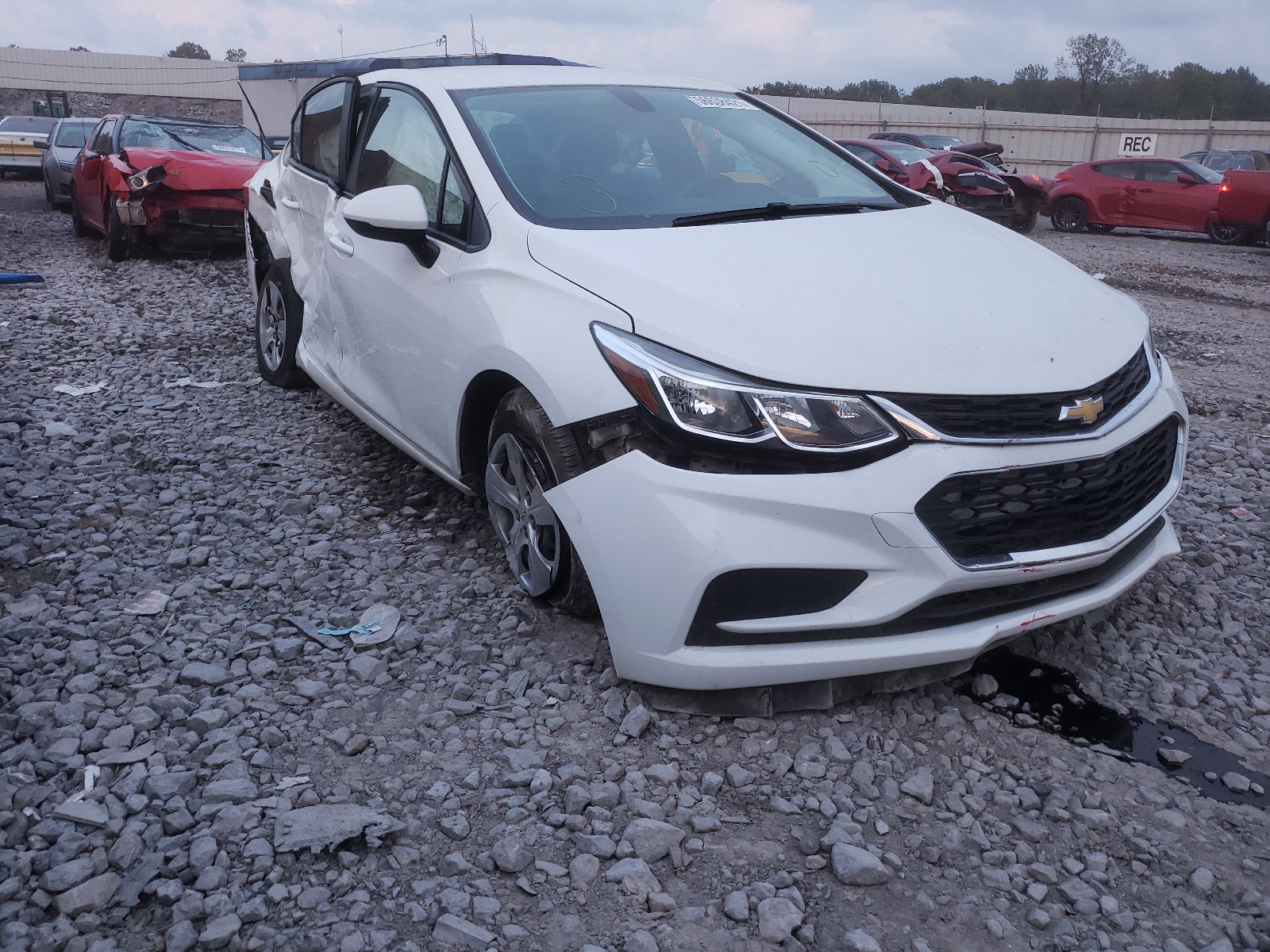 Photo 1 from auction – 2017 CHEVROLET CRUZE LS with VIN 3G1BC5SM4HS561912