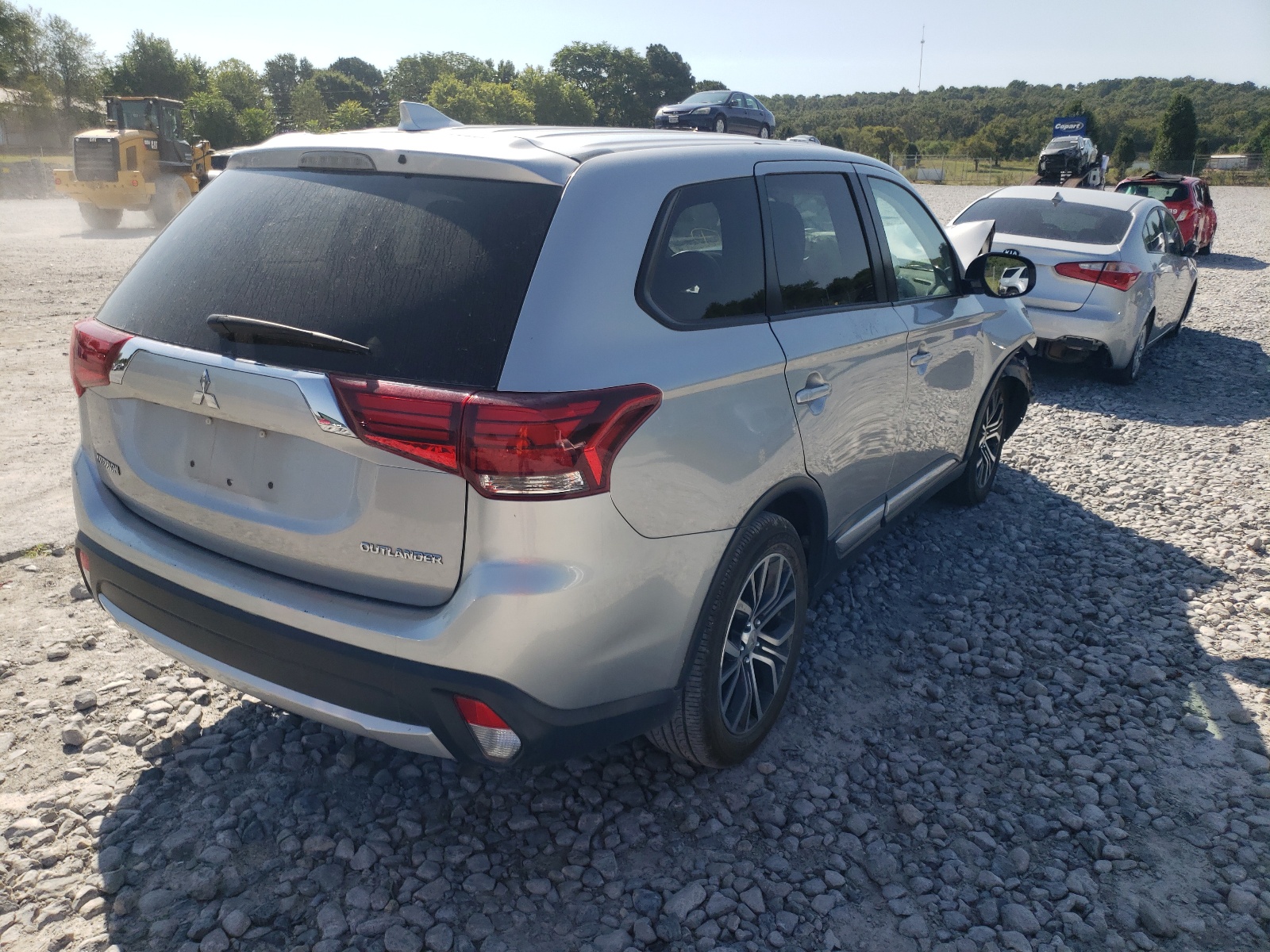 Photo 4 from auction – 2018 MITSUBISHI OUTLANDER with VIN JA4AD2A3XJJ005581