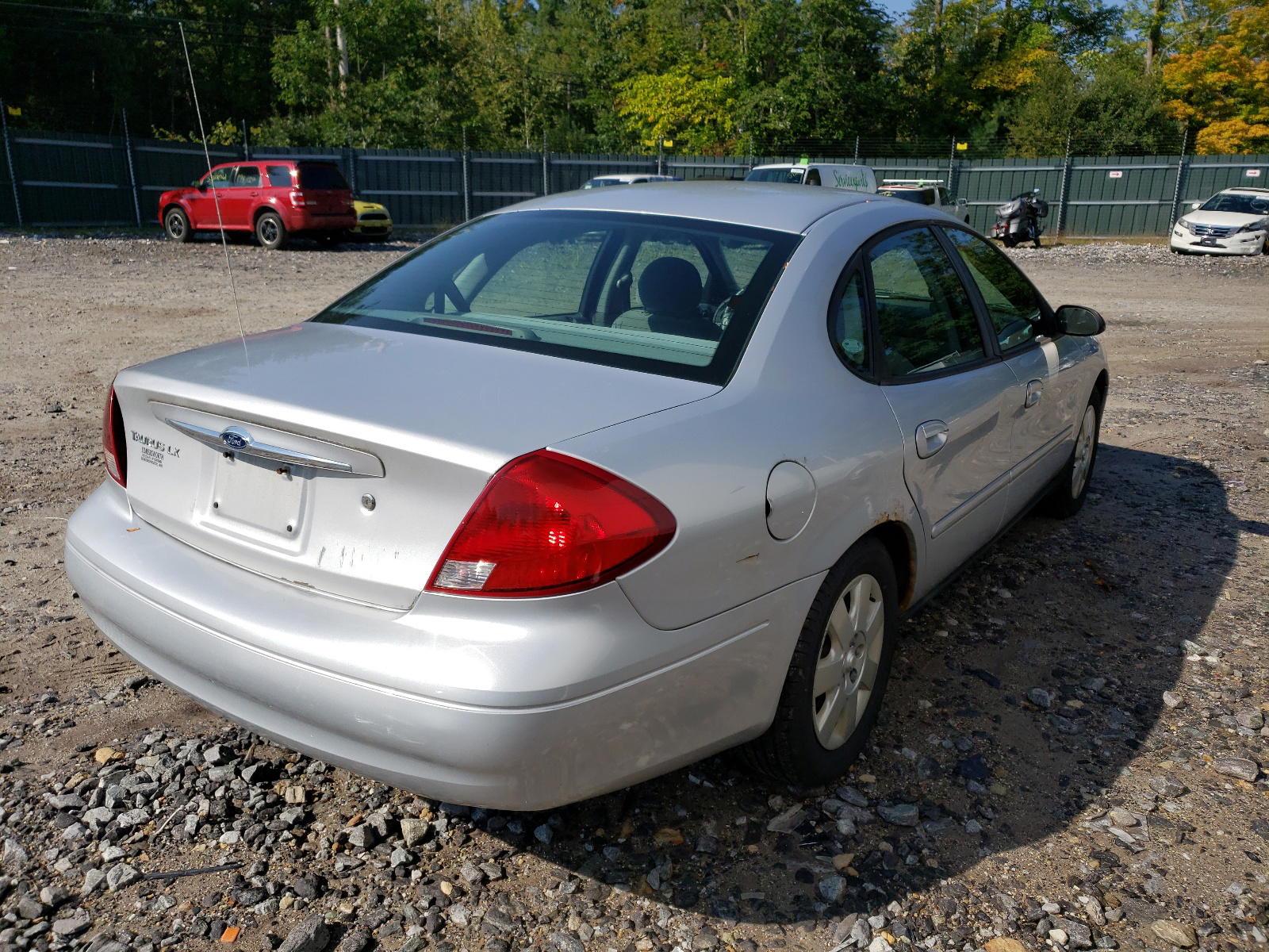 Photo 4 from auction – 2003 FORD TAURUS LX with VIN 1FAFP52283G153681