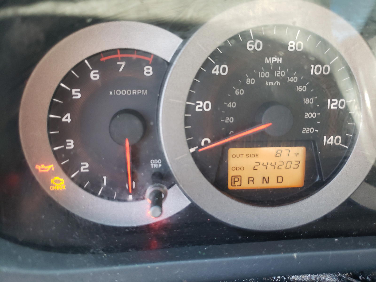 Photo 8 from auction – 2006 TOYOTA RAV4 with VIN JTMBD33V866019374