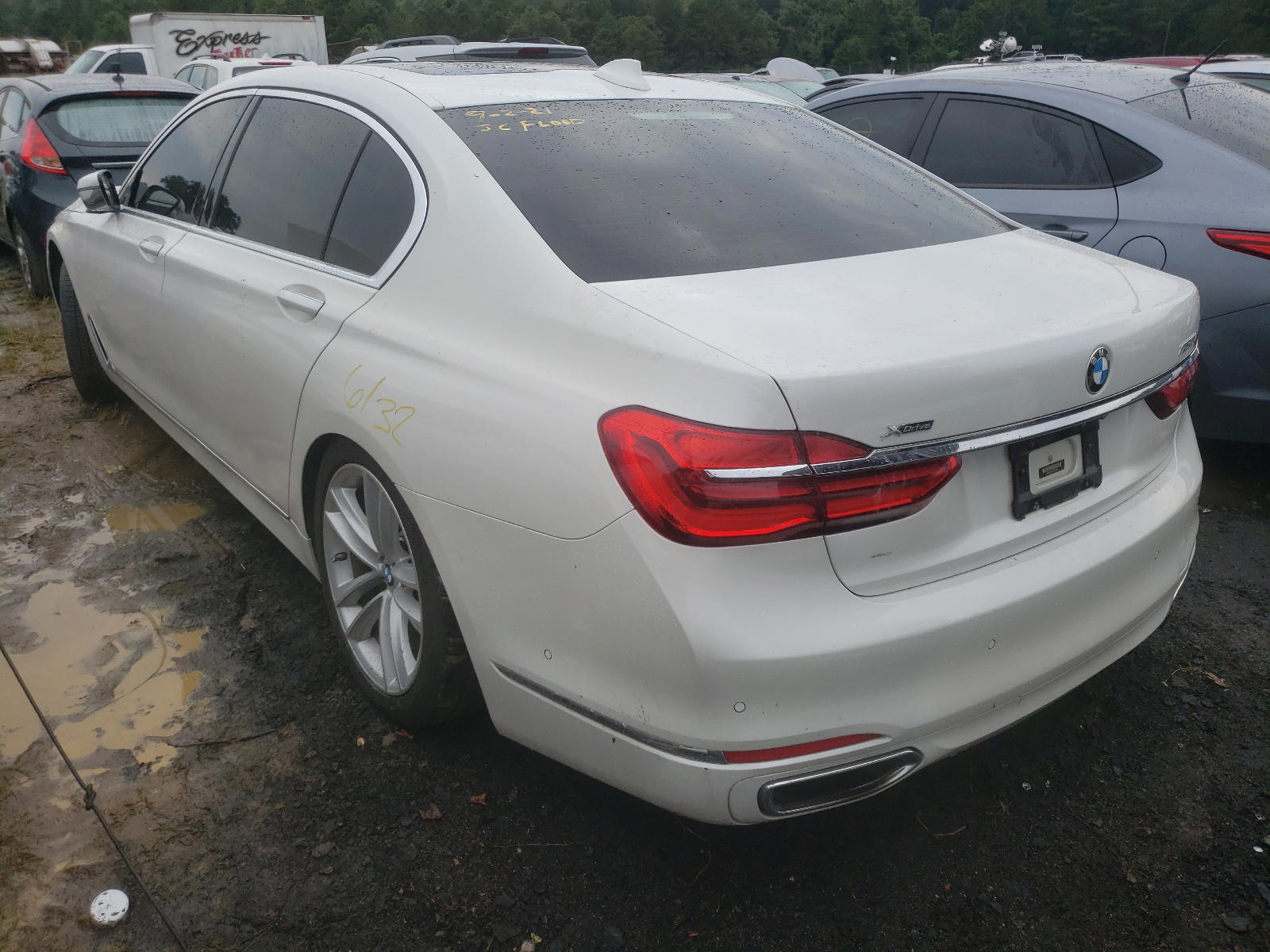 Photo 3 from auction – 2016 BMW 7 SERIES with VIN WBA7F2C56GG419890