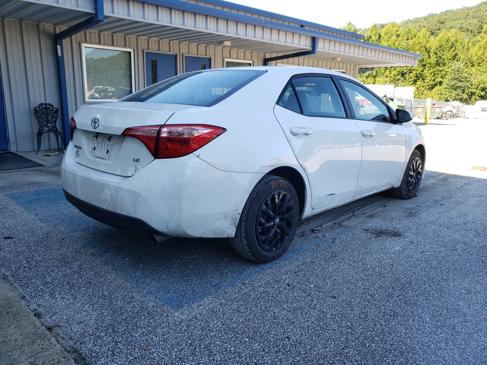 Zdjęcie 4 z aukcji – 2019 TOYOTA COROLLA L z VIN 2T1BURHEXKC214407