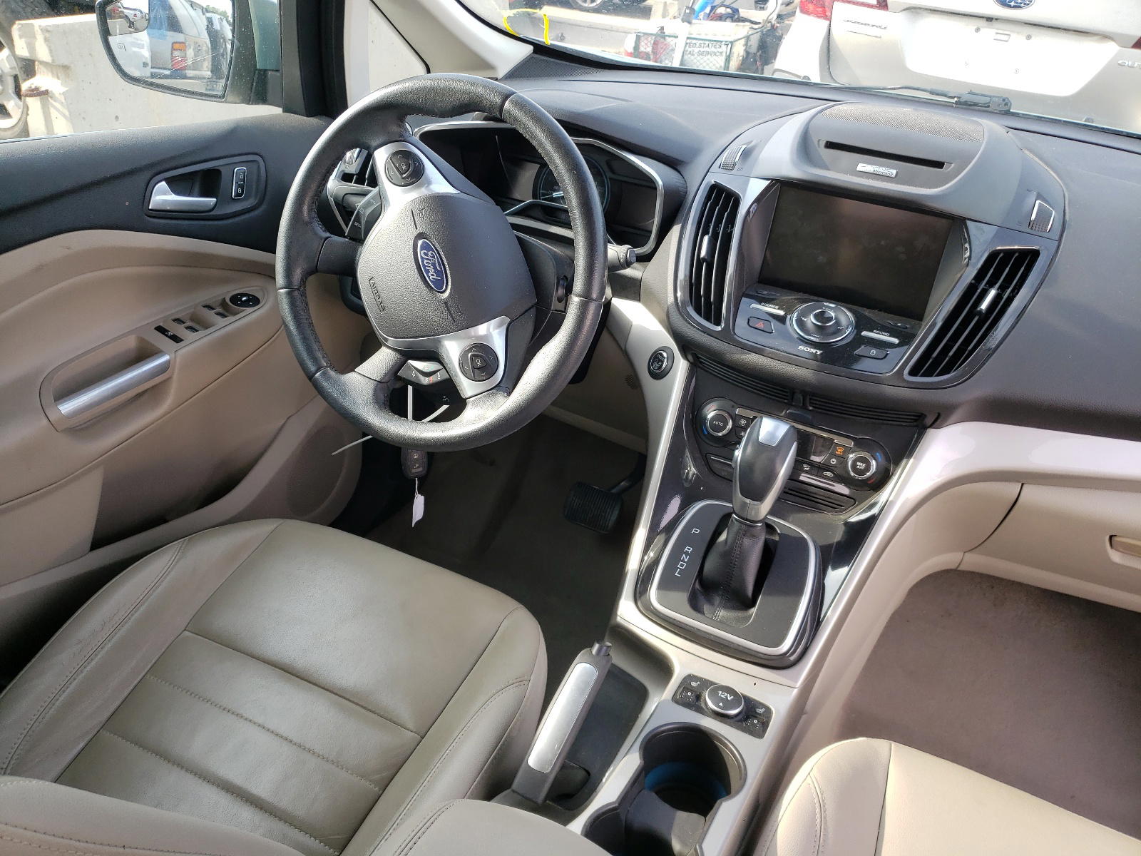 Photo 9 from auction – 2013 FORD C-MAX SEL with VIN 1FADP5BU4DL535675