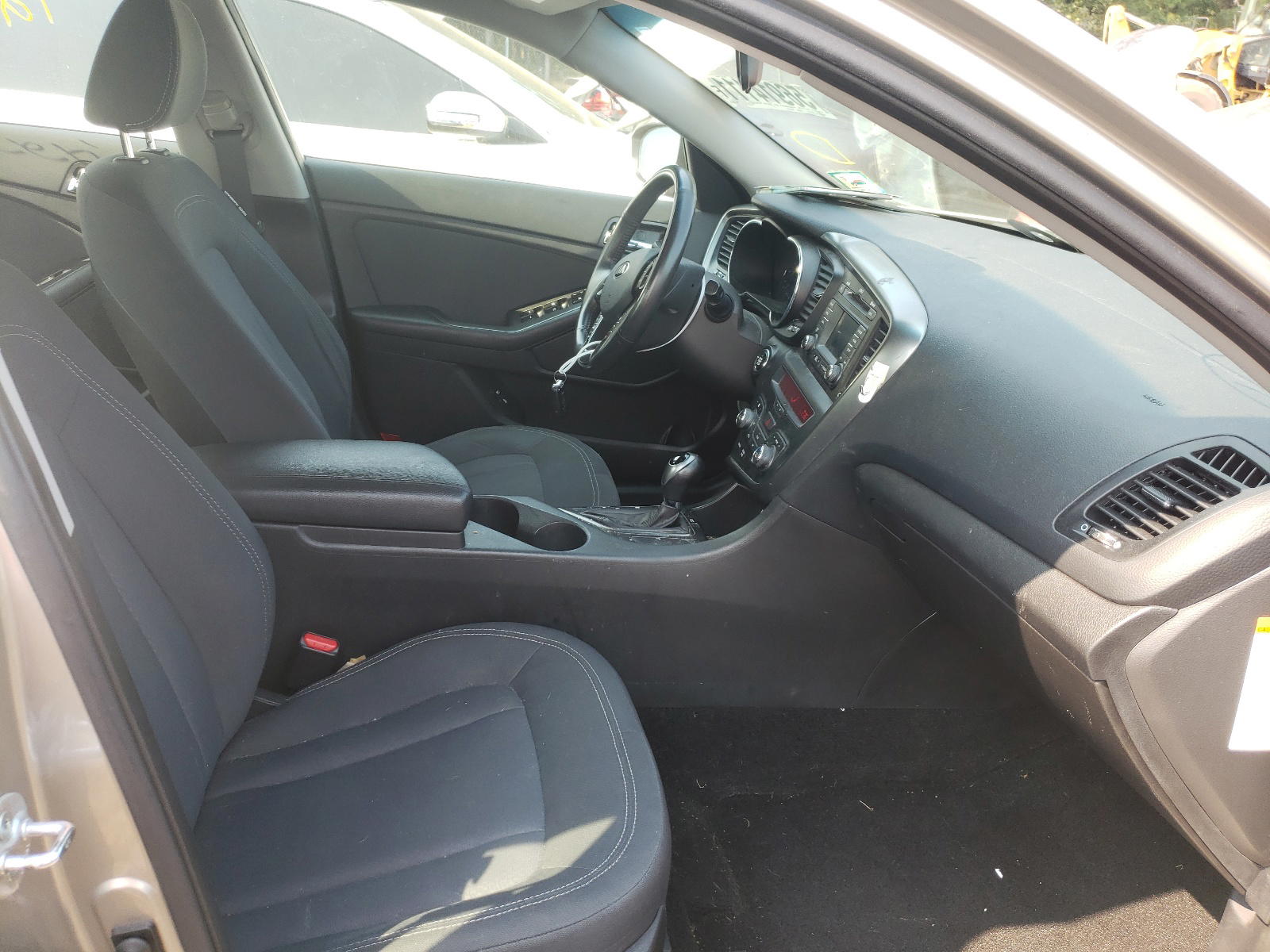 Photo 5 from auction – 2012 KIA OPTIMA HYB with VIN KNAGM4AD5C5031423
