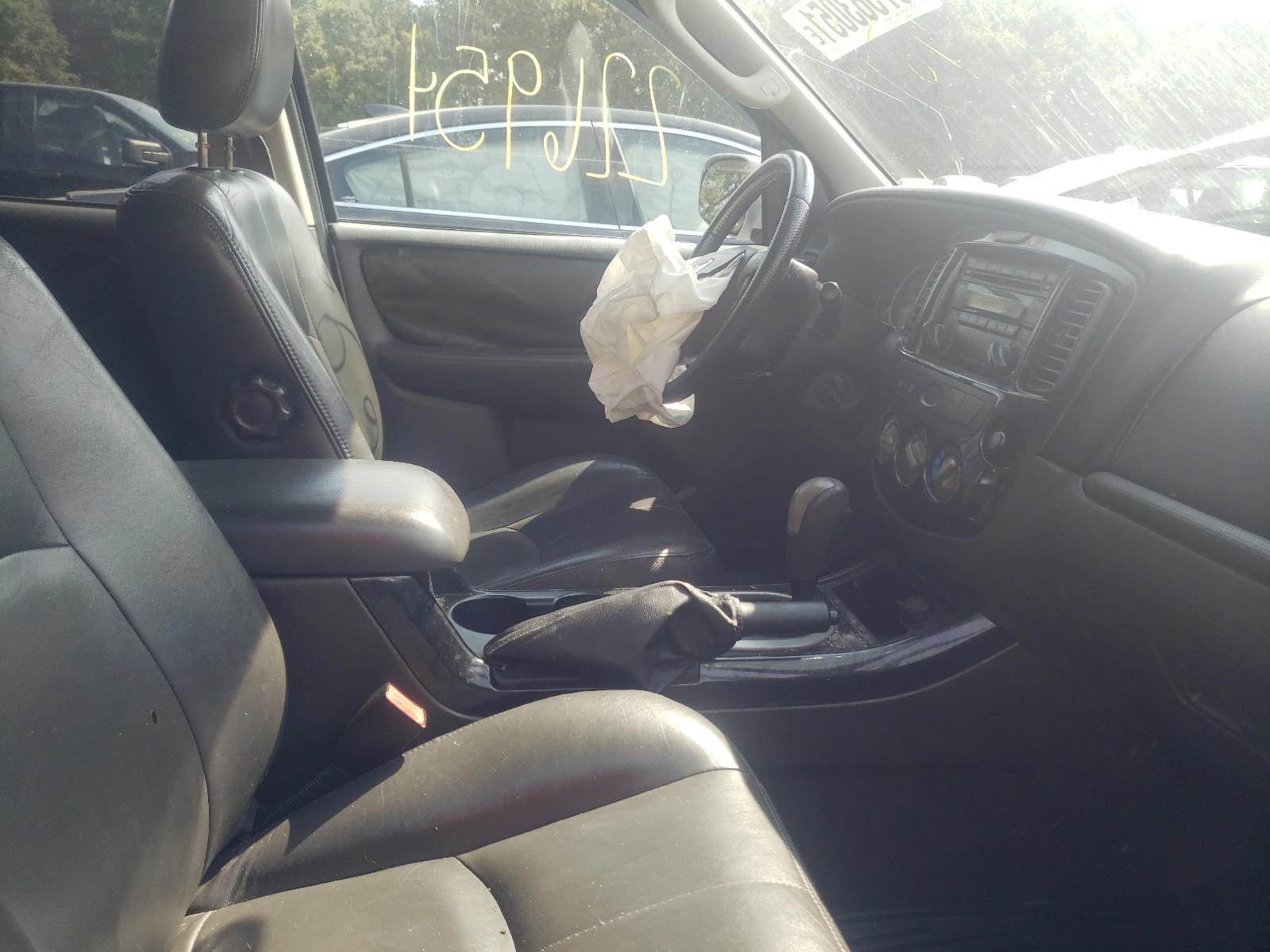 Photo 5 from auction – 2005 MAZDA TRIBUTE S with VIN 4F2CZ061X5KM00095