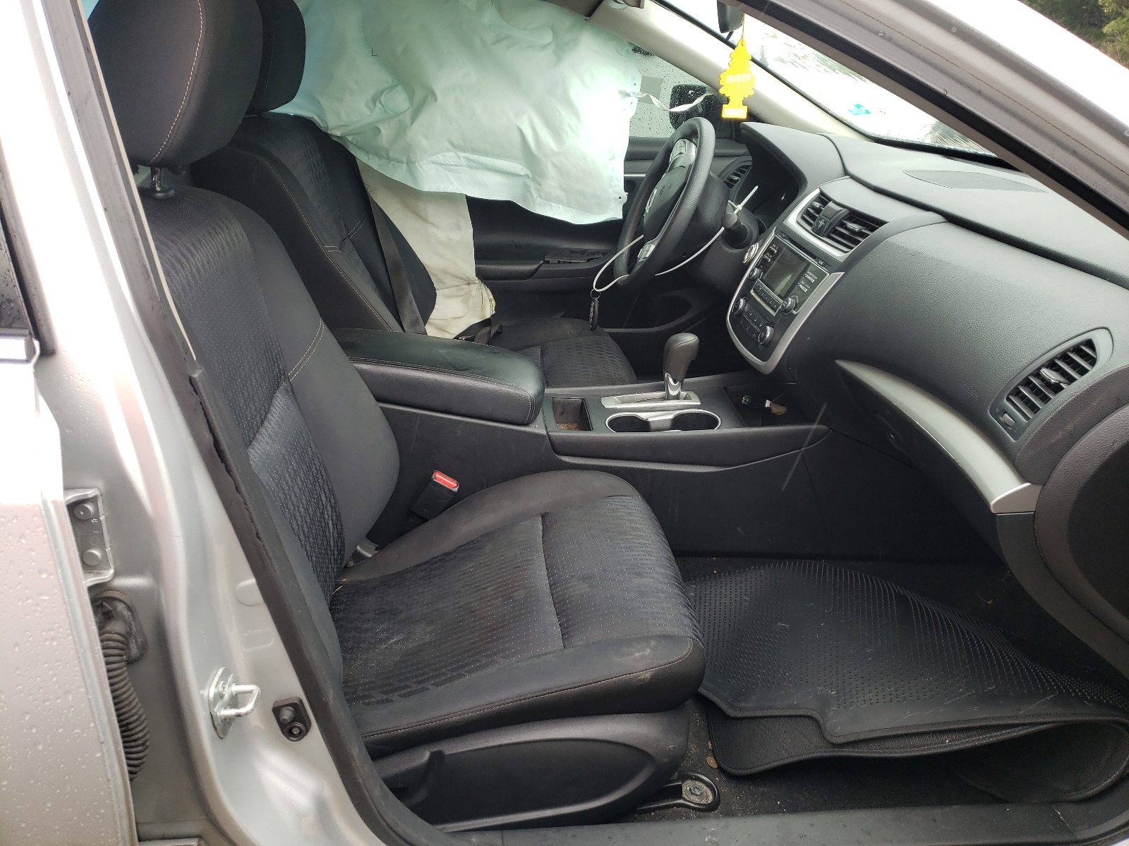 Photo 5 from auction – 2016 NISSAN ALTIMA 2.5 with VIN 1N4AL3AP9GN344132