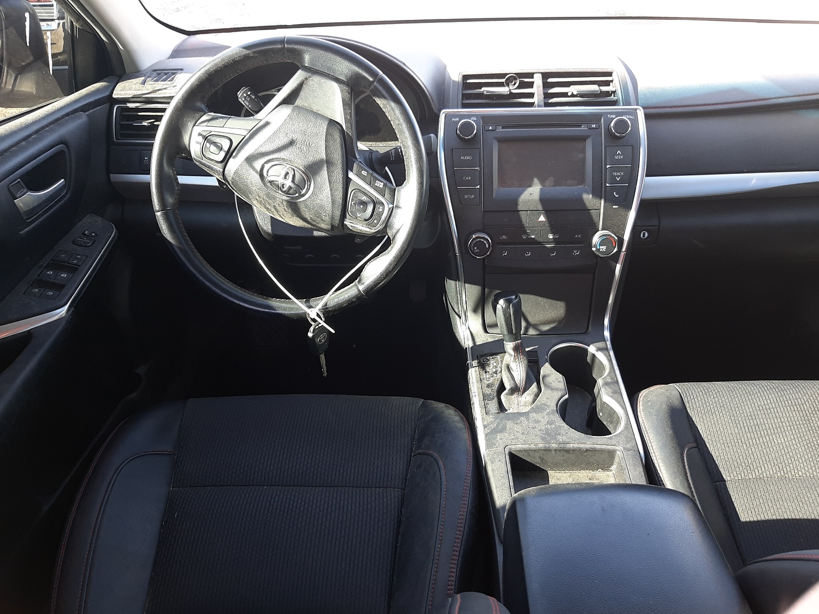 Photo 9 from auction – 2016 TOYOTA CAMRY LE with VIN 4T1BF1FK3GU180210