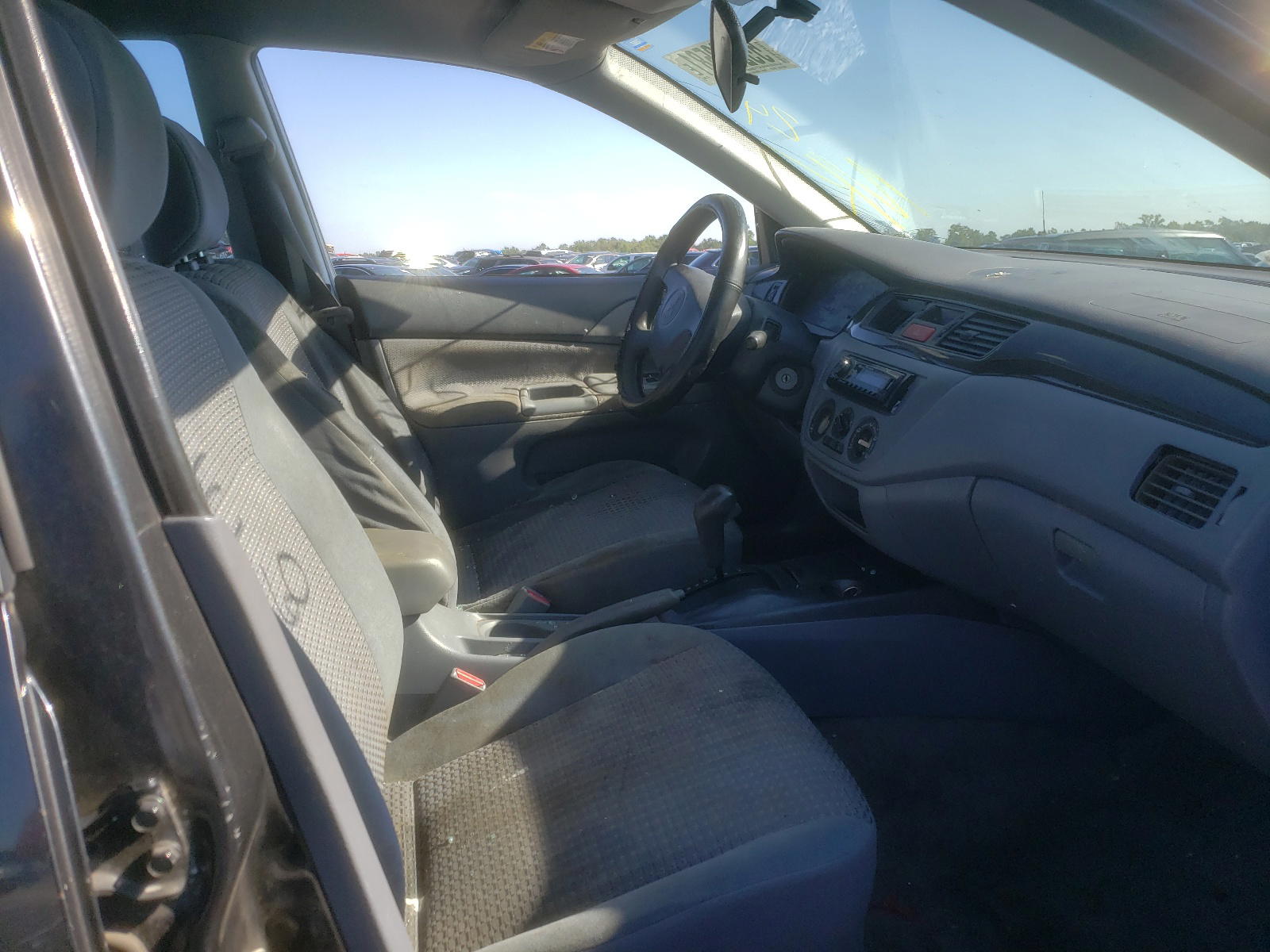 Photo 5 from auction – 2003 MITSUBISHI LANCER with VIN JA3AJ26E03U074028
