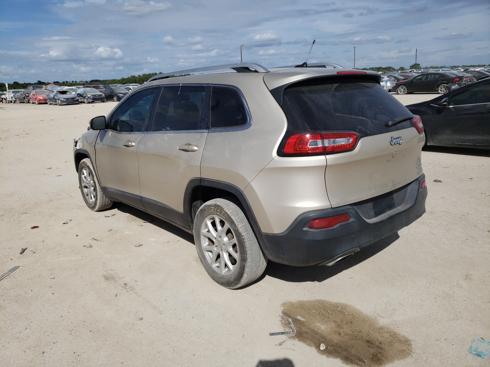 Photo 3 from auction – 2015 JEEP CHEROKEE L with VIN 1C4PJLCS0FW532008