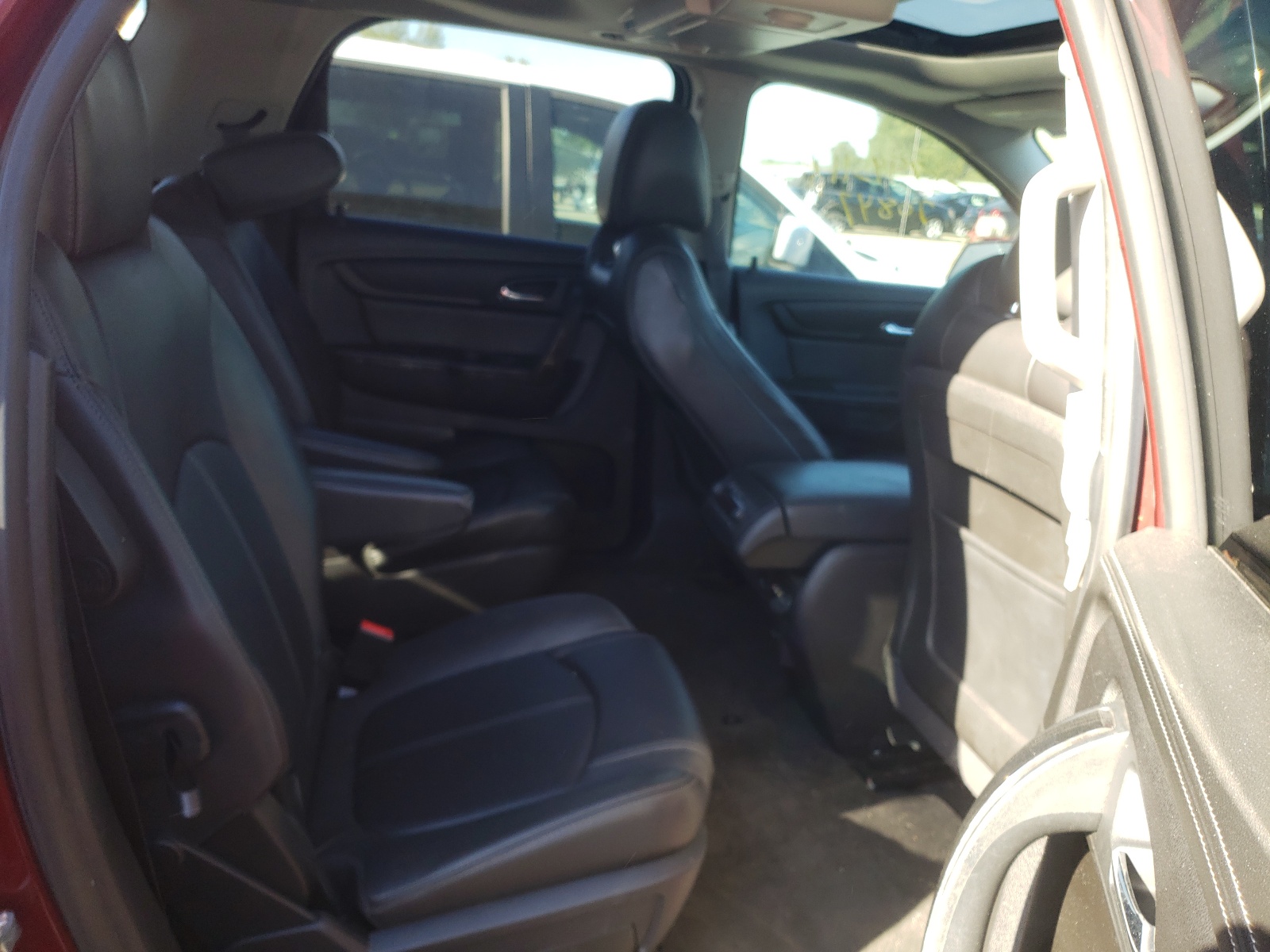 Photo 6 from auction – 2015 GMC ACADIA SLT with VIN 1GKKRRKDXFJ353324