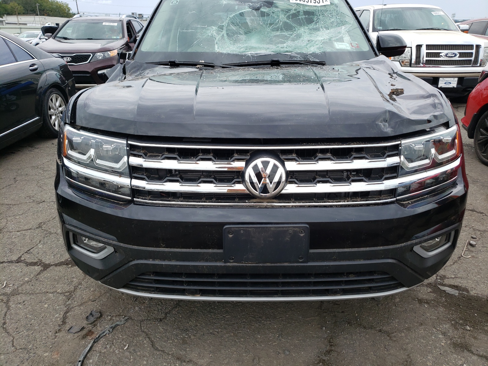 Photo 7 from auction – 2018 VOLKSWAGEN ATLAS SEL with VIN 1V2MR2CA7JC539074