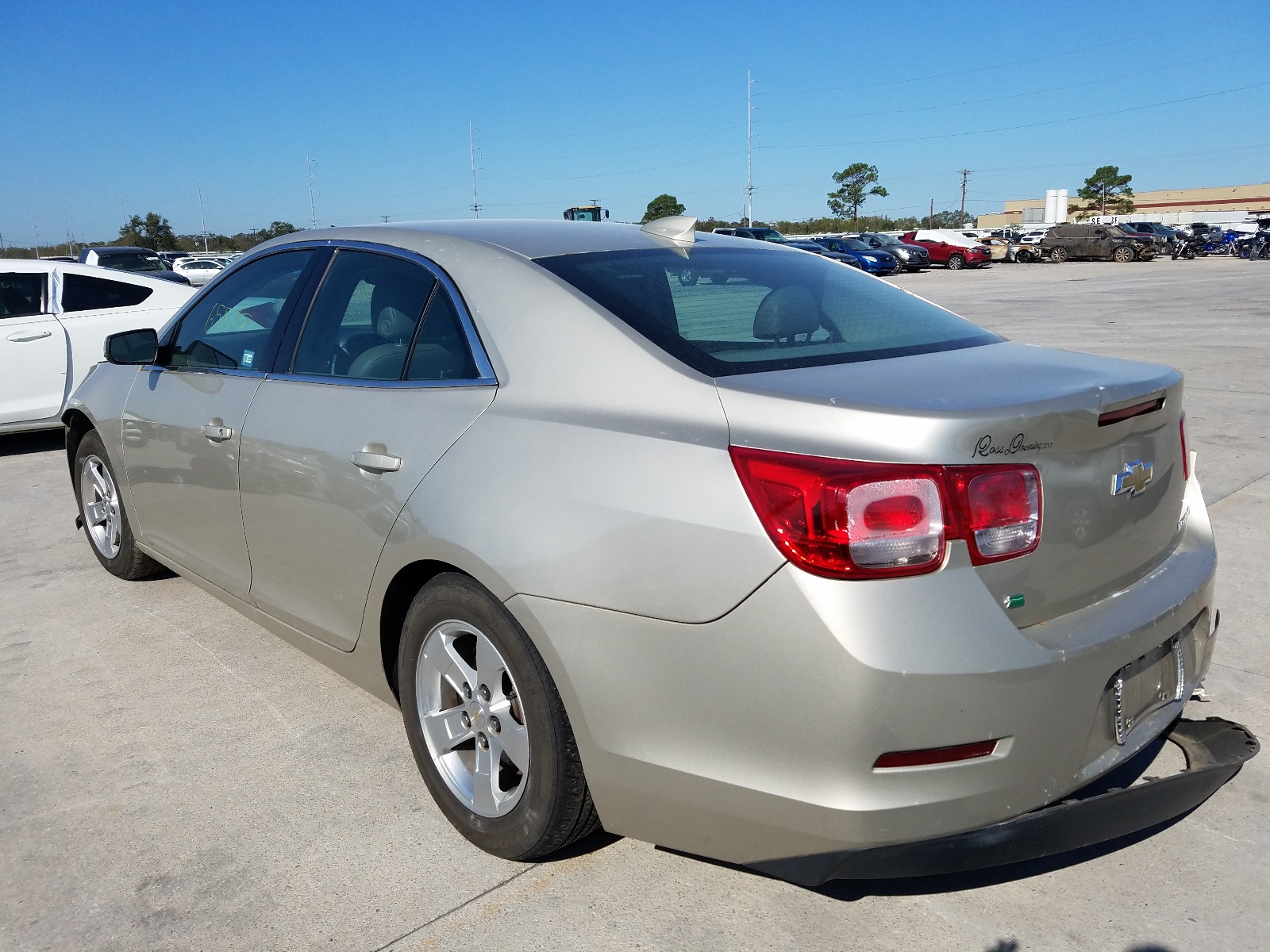 Photo 3 from auction – 2016 CHEVROLET MALIBU LIM with VIN 1G11C5SA7GF141842