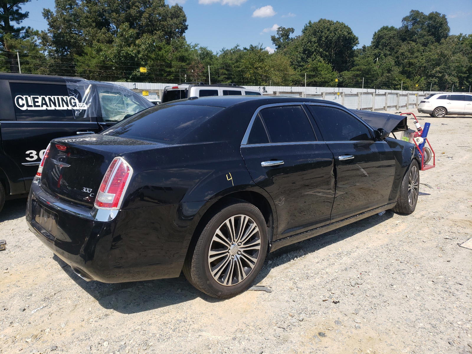 Photo 4 from auction – 2011 CHRYSLER 300C with VIN 2C3CA6CT2BH599019