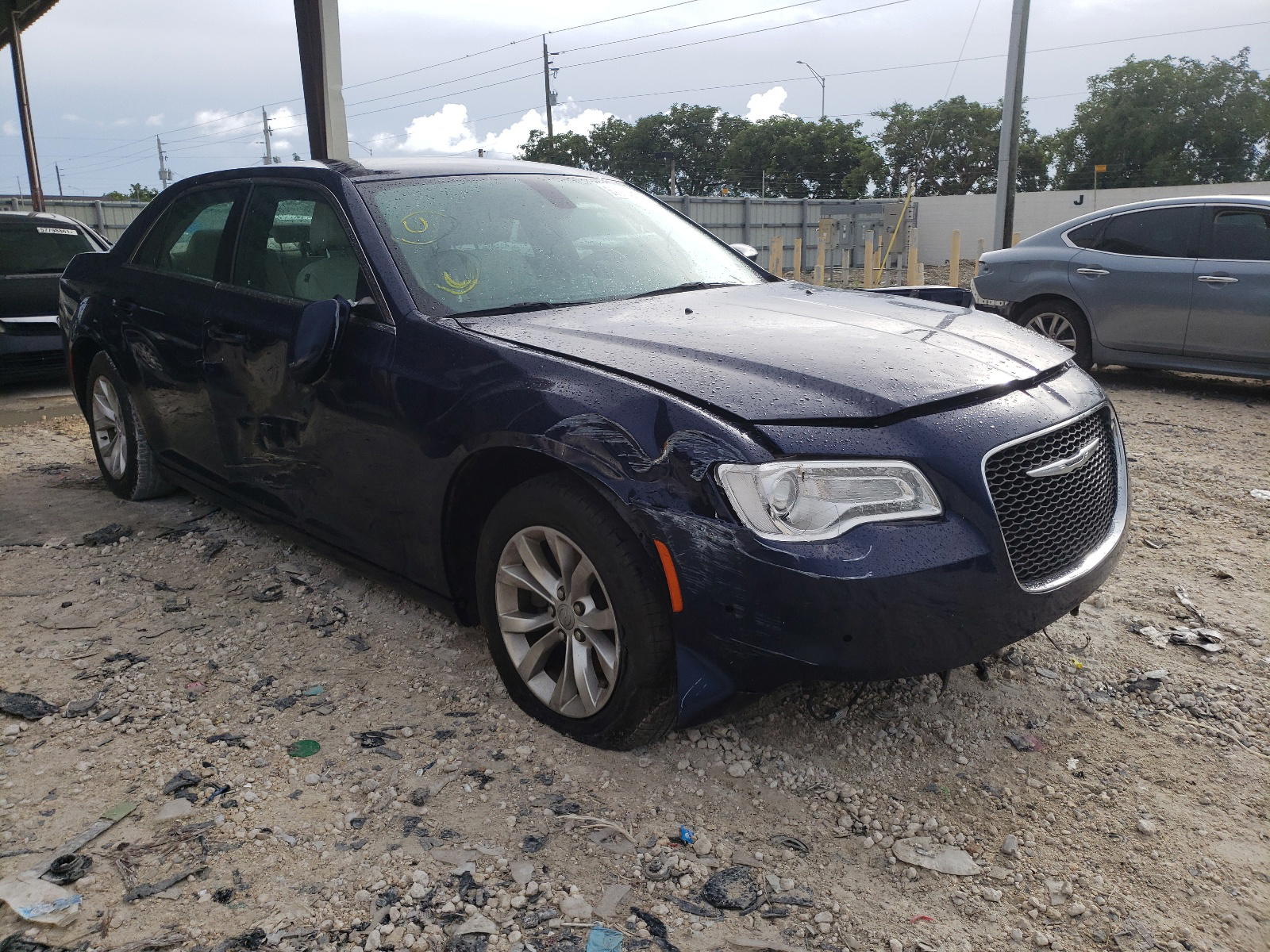 CHRYSLER 300 LIMITE 2016 with VIN 2C3CCAAG4GH212495 - Photo from auction