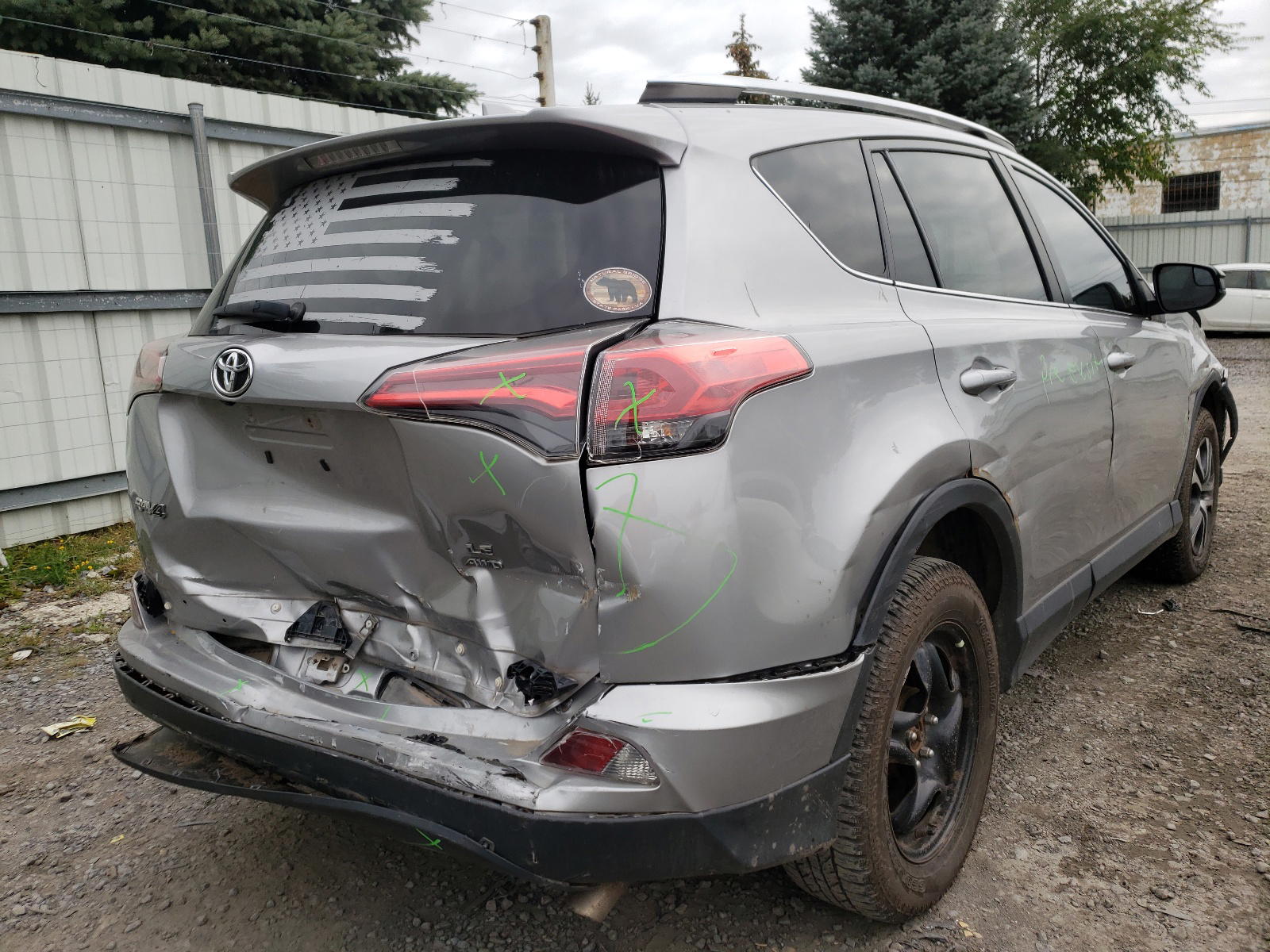 Photo 4 from auction – 2016 TOYOTA RAV4 LE with VIN 2T3BFREV5GW411626
