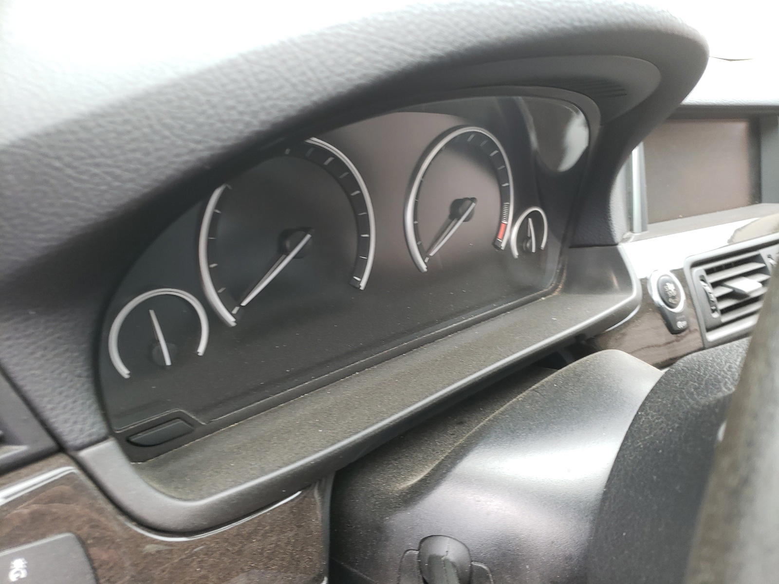 Photo 8 from auction – 2014 BMW 535 XI with VIN WBA5B3C58ED535941