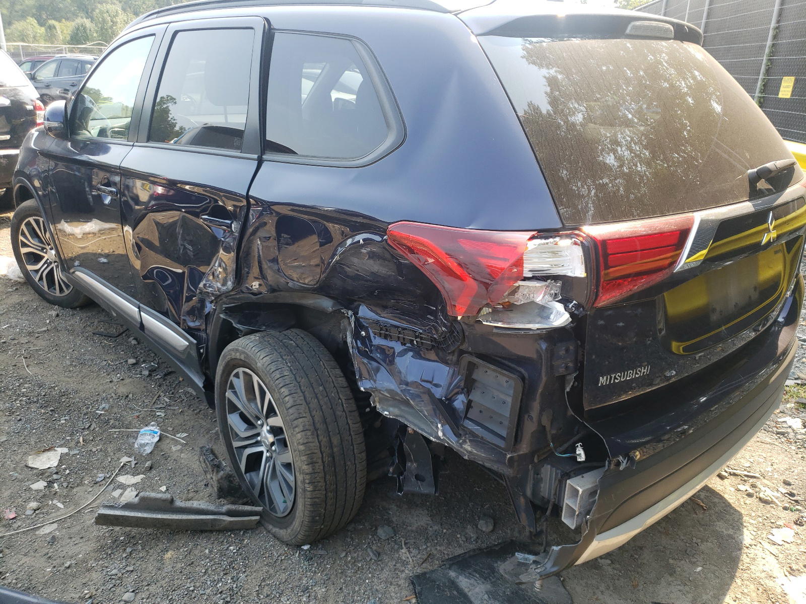 Photo 9 from auction – 2016 MITSUBISHI OUTLANDER with VIN JA4AZ3A34GZ064465