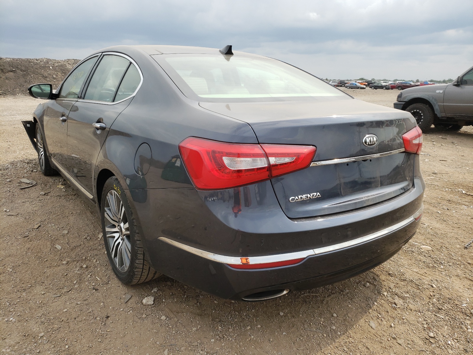 Photo 3 from auction – 2014 KIA CADENZA PR with VIN KNALN4D7XE5149357