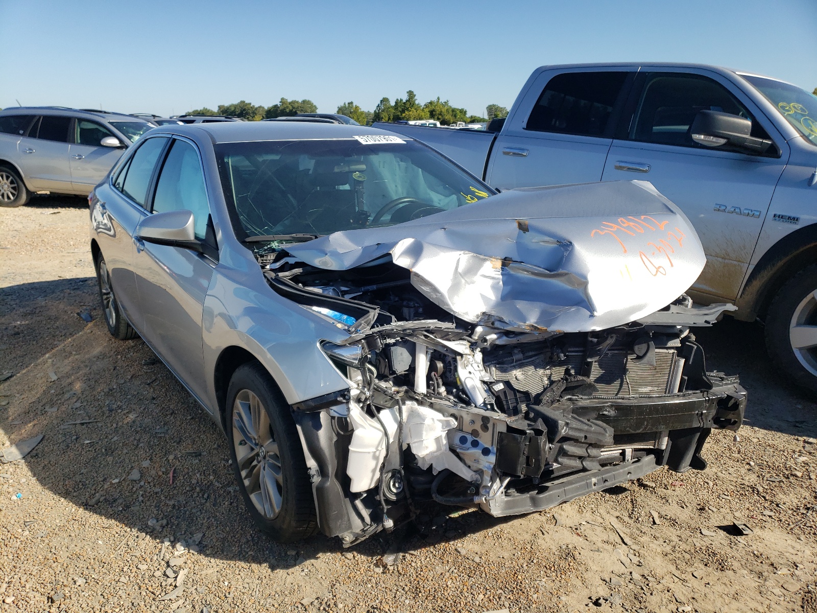 TOYOTA CAMRY LE 2017 with VIN 4T1BF1FK8HU322407 - Photo from auction