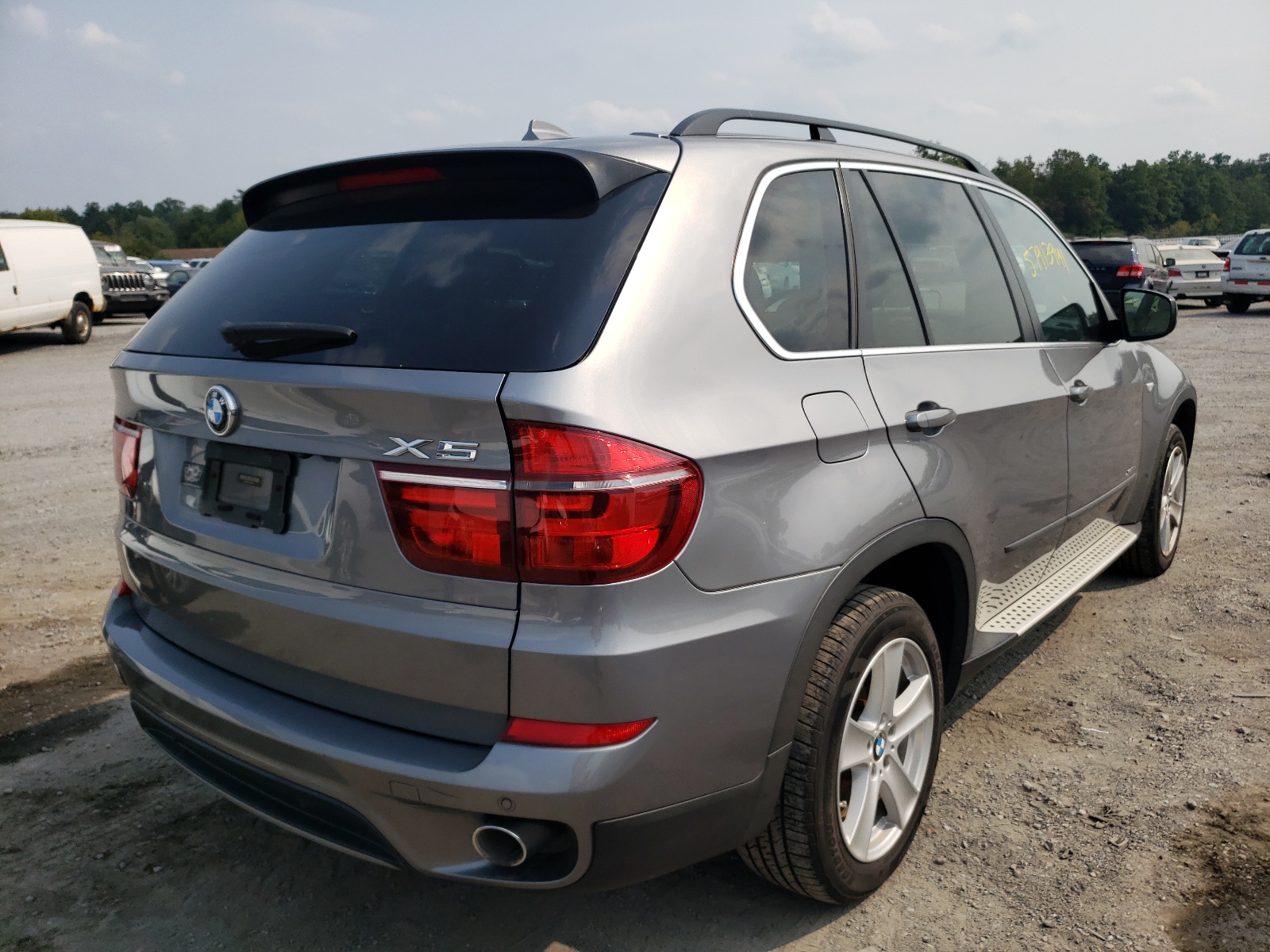 Photo 4 from auction – 2013 BMW X5 XDRIVE3 with VIN 5UXZW0C5XD0B93391
