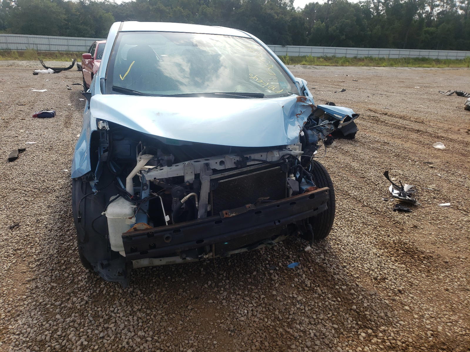 Photo 9 from auction – 2015 NISSAN VERSA NOTE with VIN 3N1CE2CP8FL353751