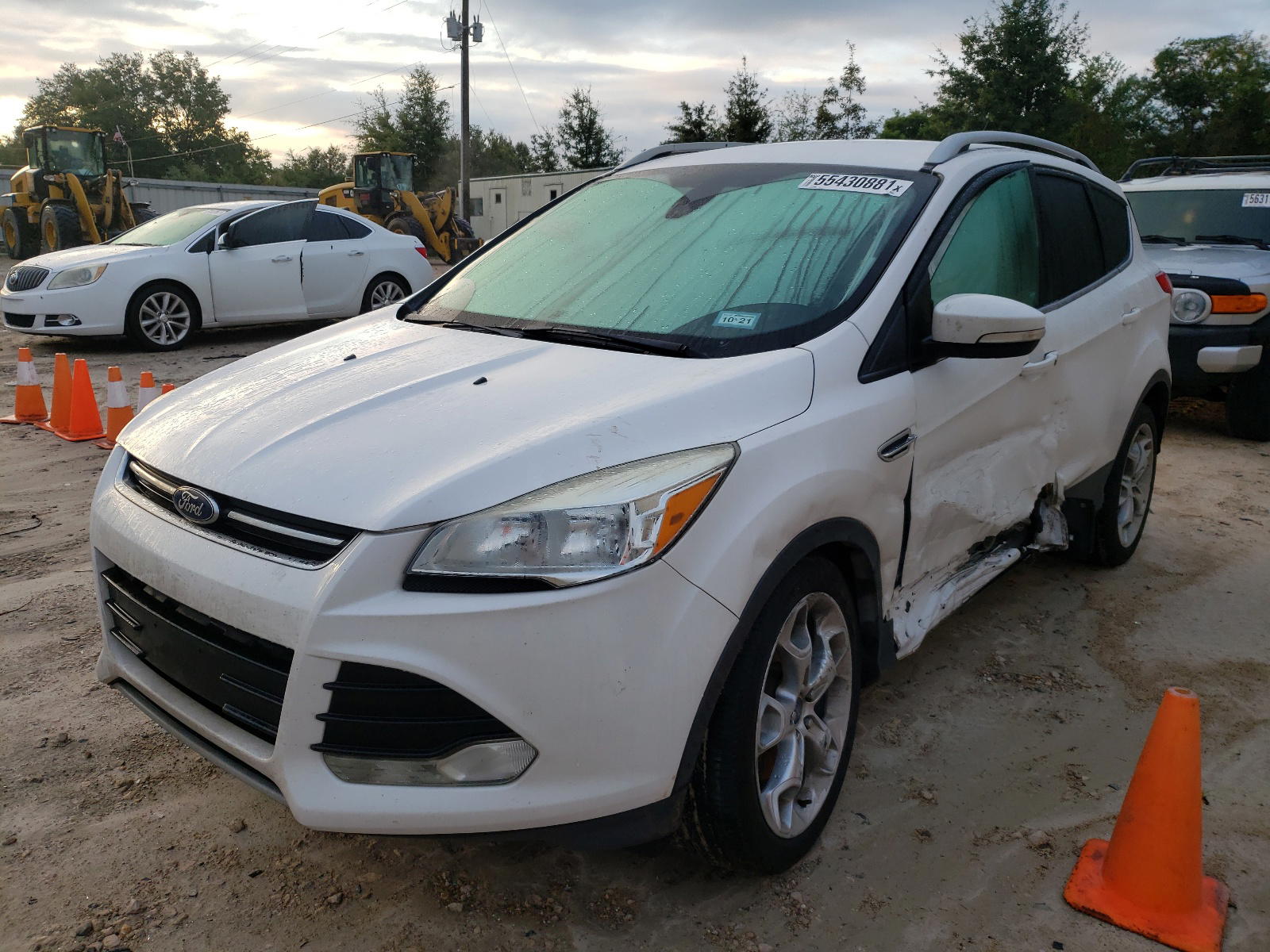 Photo 2 from auction – 2015 FORD ESCAPE TIT with VIN 1FMCU0J95FUB80099