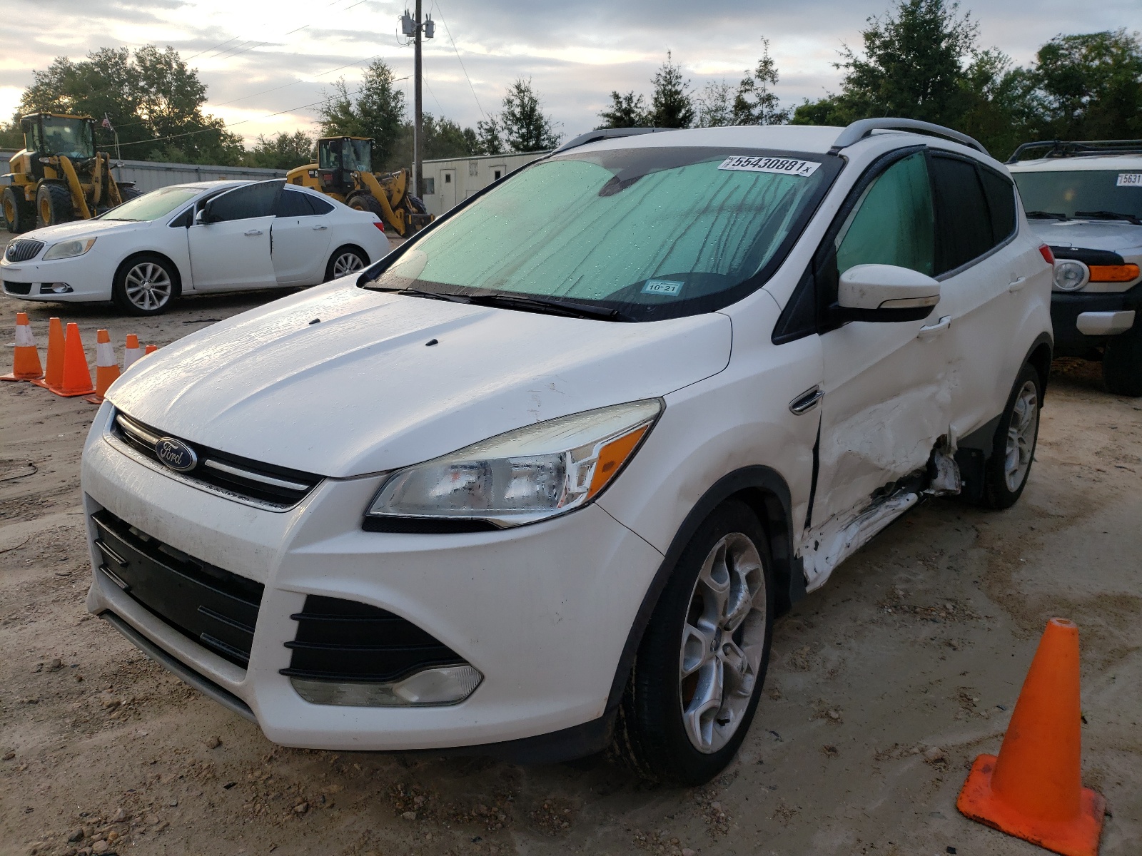 Zdjęcie 2 z aukcji – 2015 FORD ESCAPE TIT z VIN 1FMCU0J95FUB80099