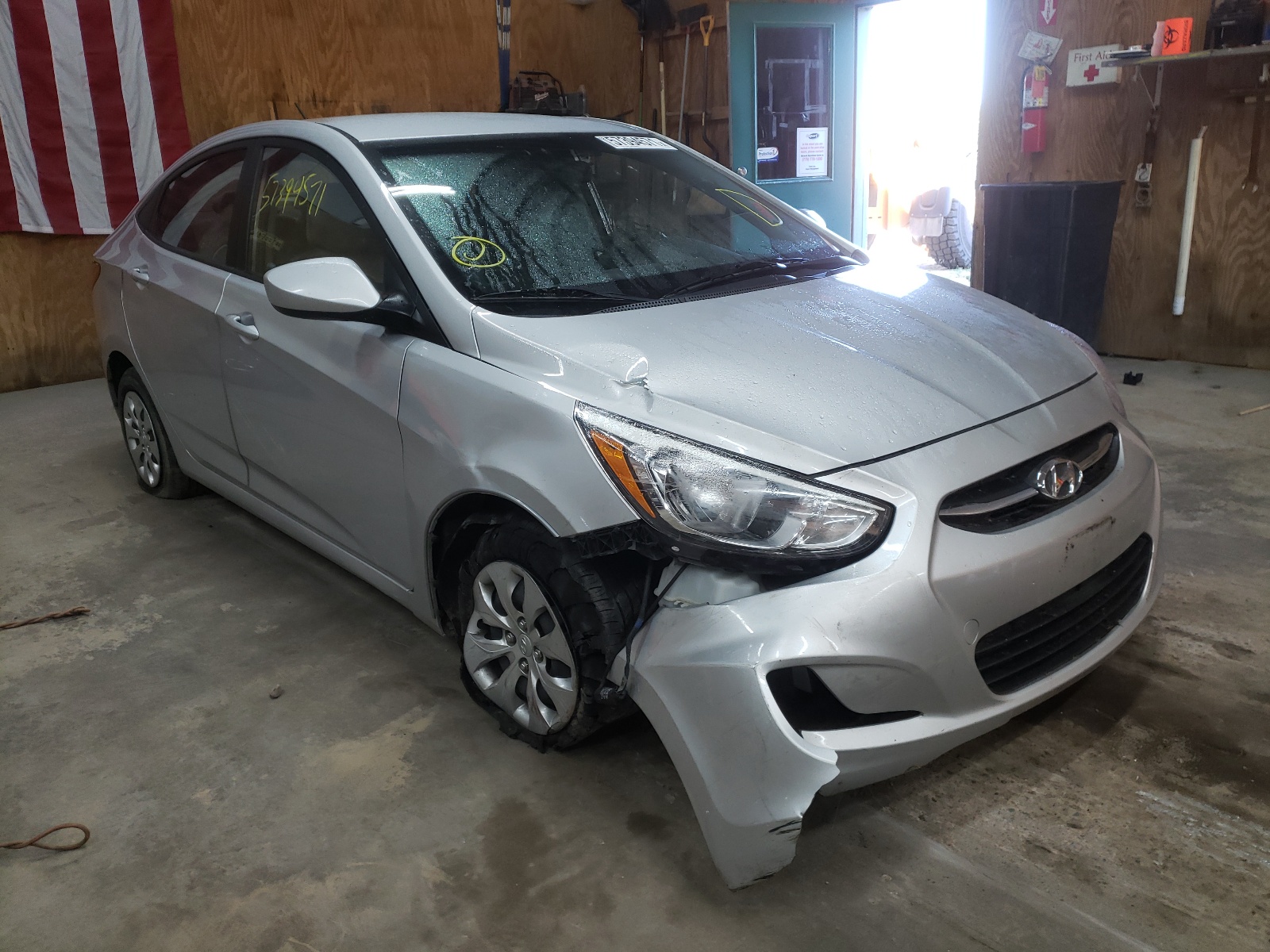 HYUNDAI ACCENT SE 2016 with VIN KMHCT4AE3GU980537 - Photo from auction