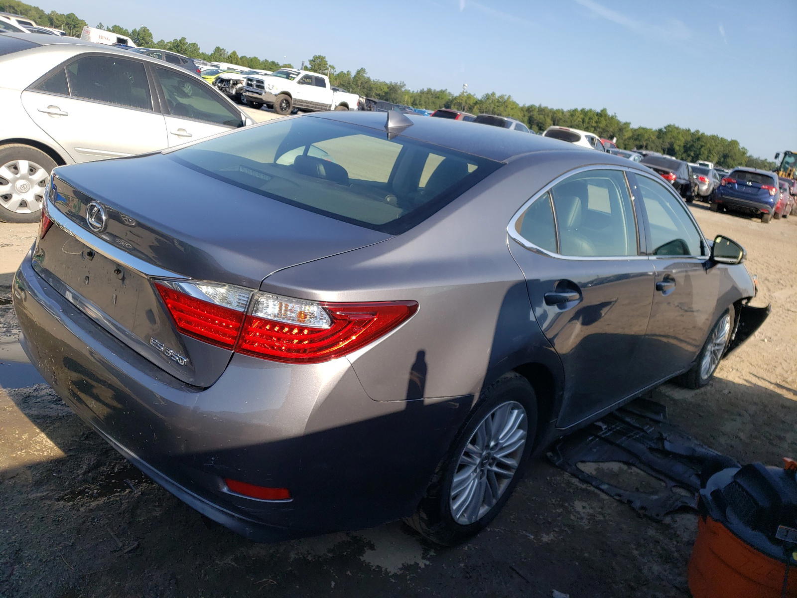 Photo 4 from auction – 2015 LEXUS ES 350 with VIN JTHBK1GG4F2176492