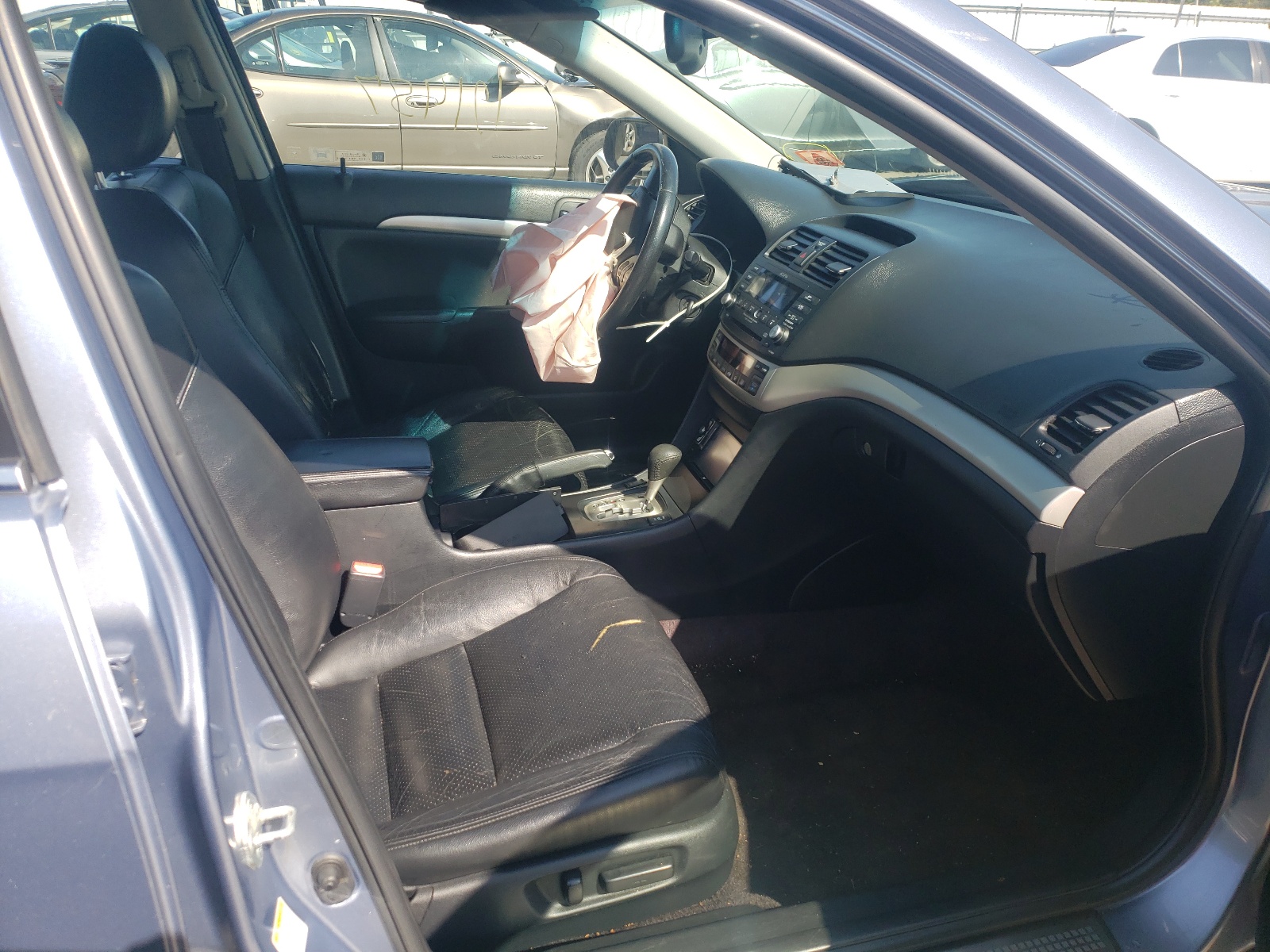 Photo 5 from auction – 2006 ACURA TSX with VIN JH4CL968X6C013849