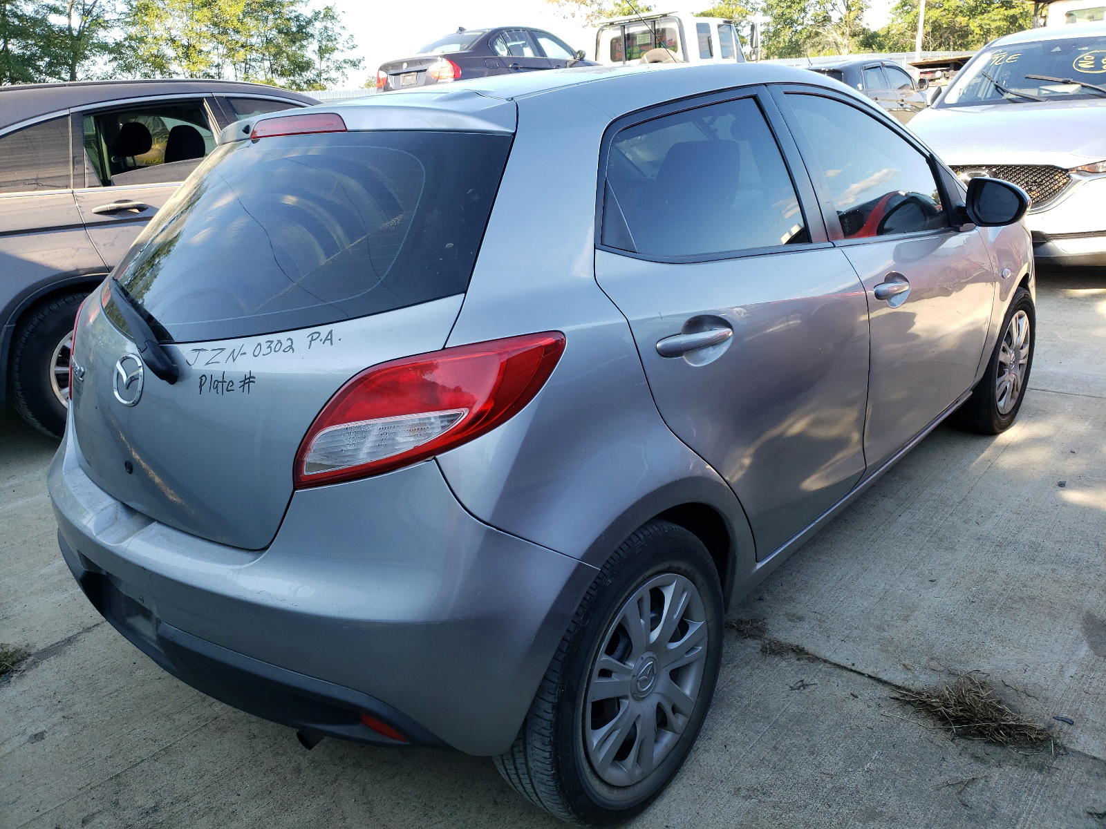 Photo 4 from auction – 2012 MAZDA MAZDA2 with VIN JM1DE1KZ9C0142954