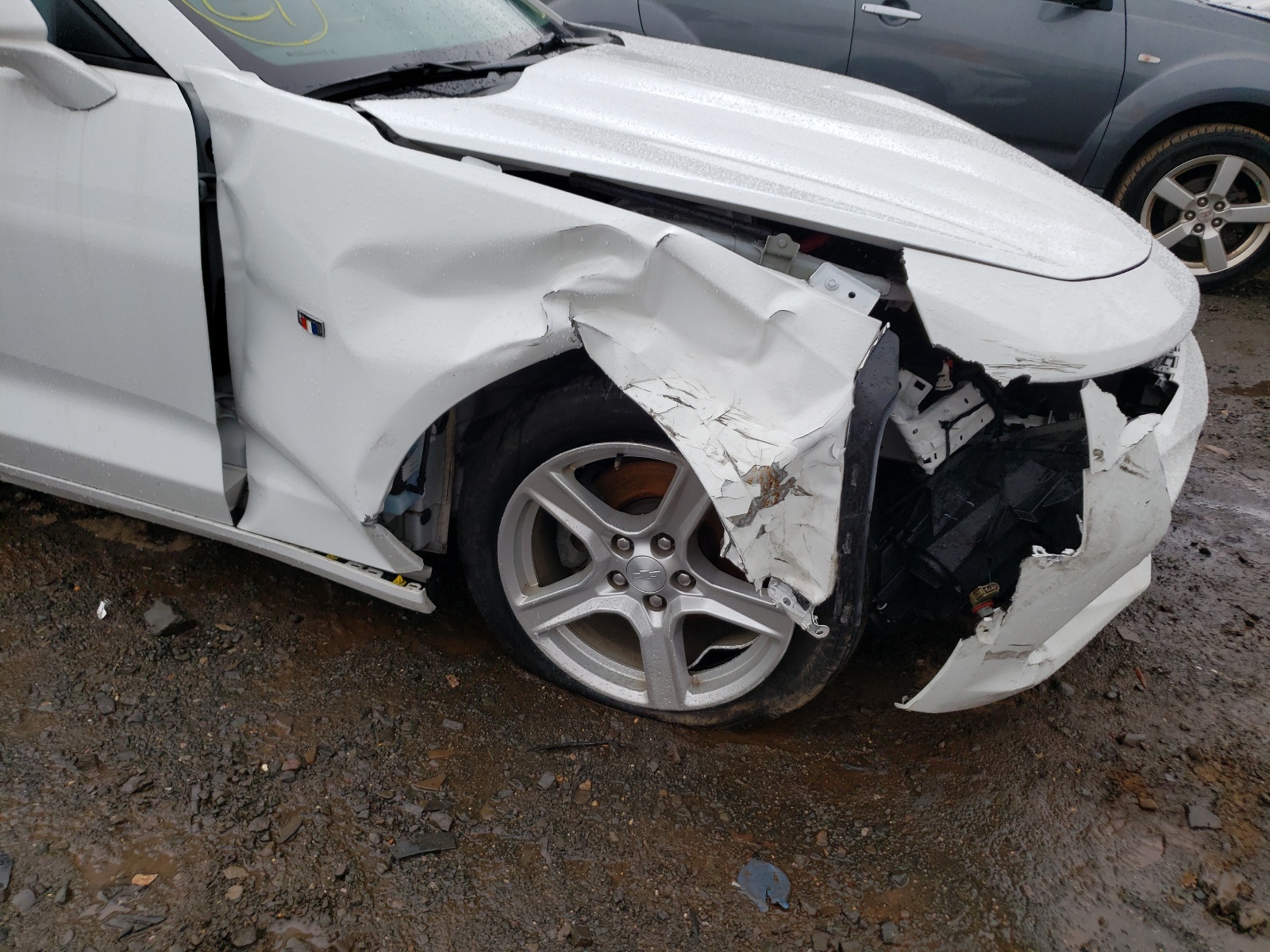 Photo 9 from auction – 2018 CHEVROLET CAMARO LT with VIN 1G1FB1RX5J0186218