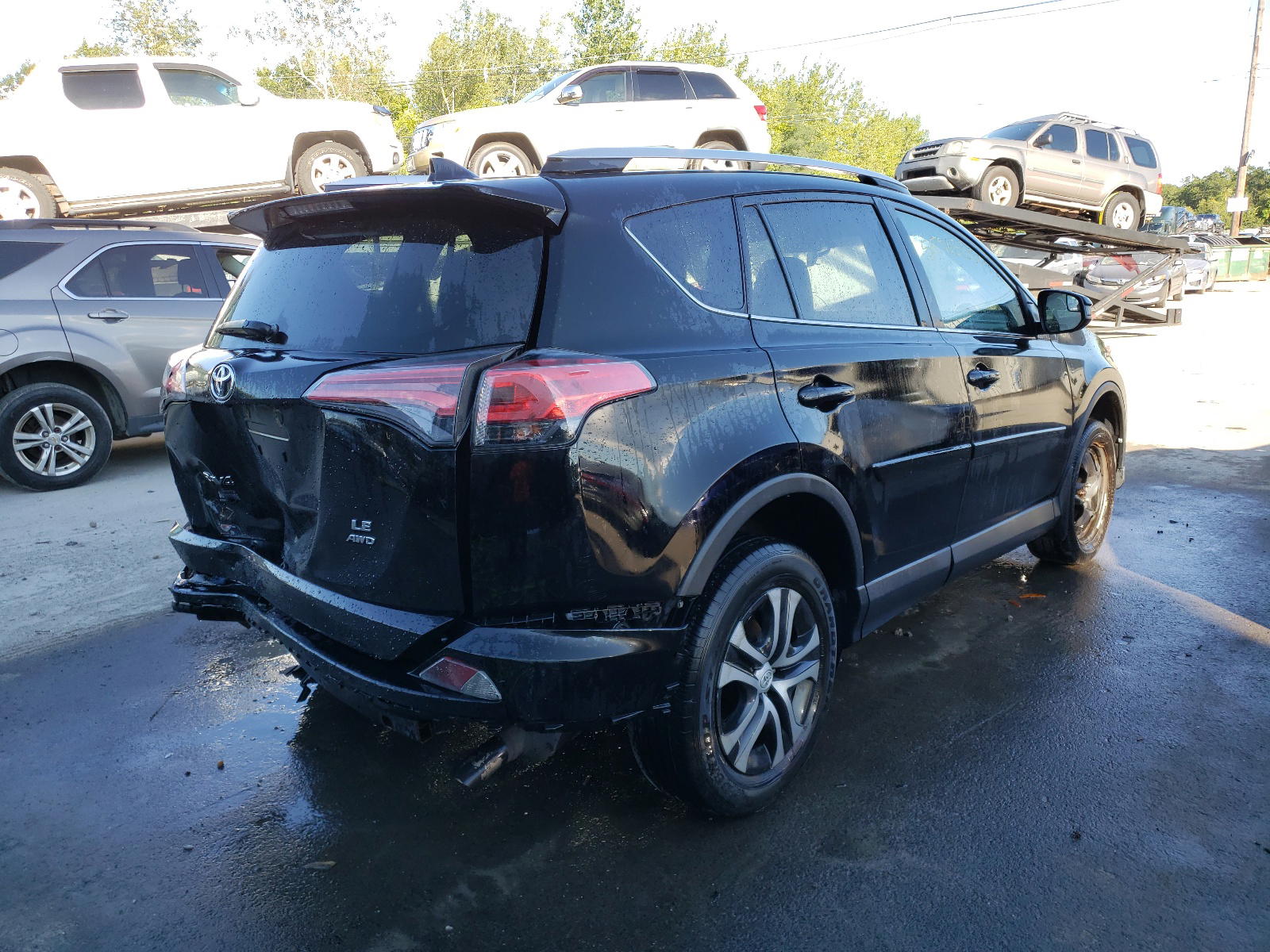 Photo 4 from auction – 2016 TOYOTA RAV4 LE with VIN 2T3BFREV3GW496367