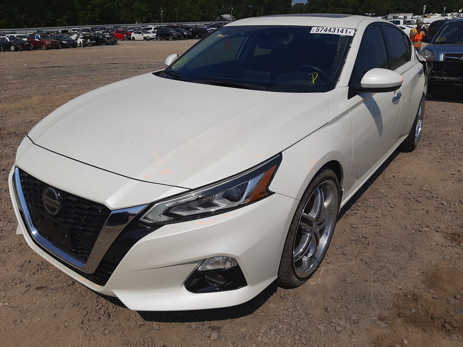 Photo 2 from auction – 2019 NISSAN ALTIMA SL with VIN 1N4BL4EV1KC184450