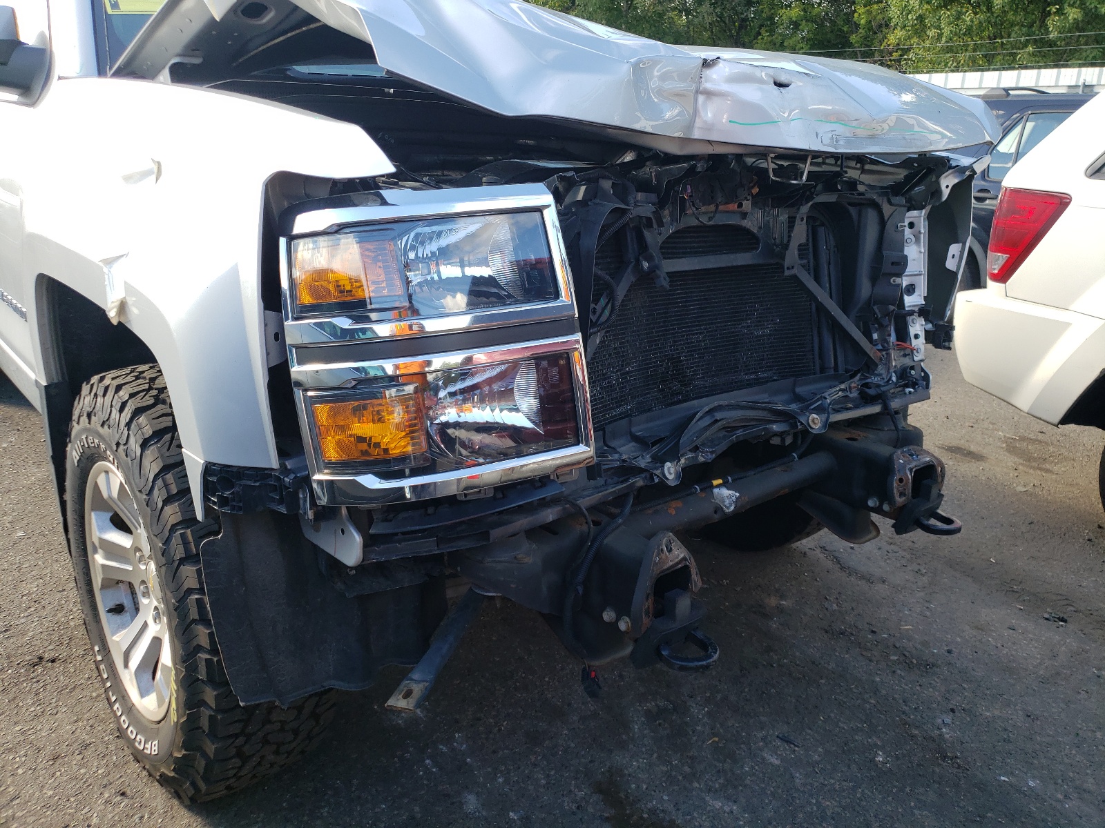 Photo 9 from auction – 2015 CHEVROLET SILVERADO with VIN 3GCUKRECXFG373957