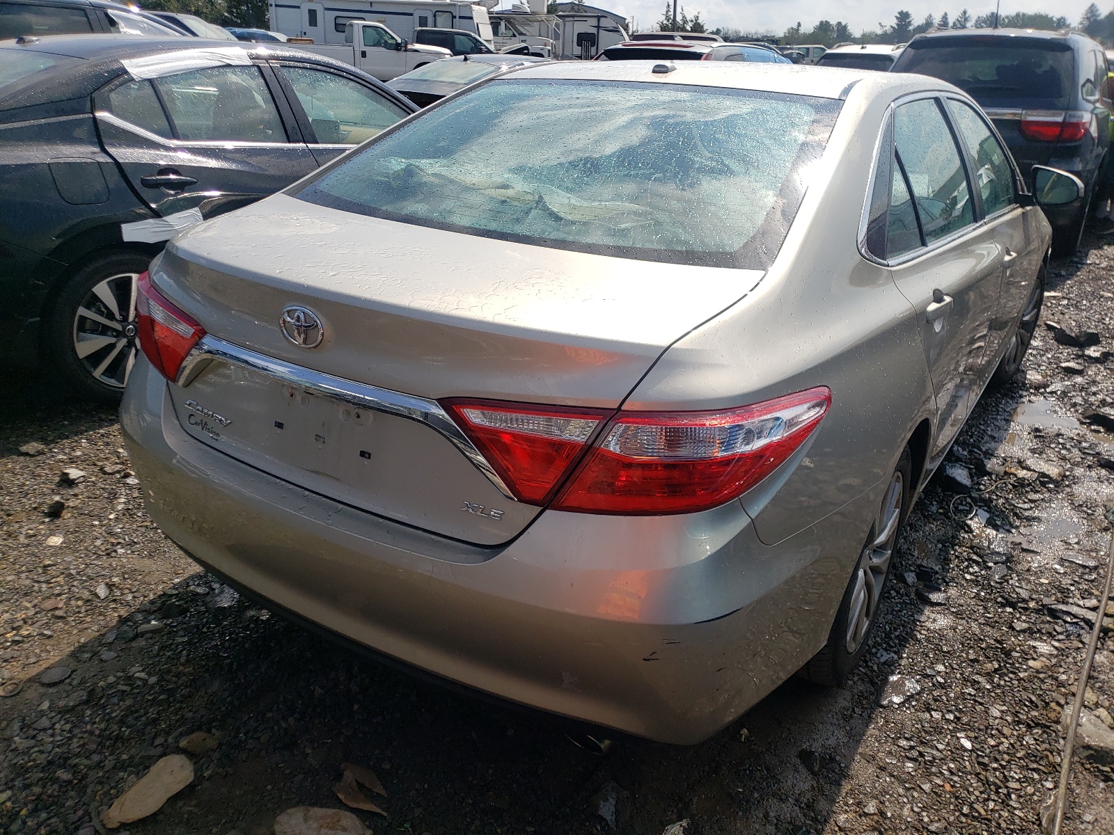 Photo 4 from auction – 2017 TOYOTA CAMRY LE with VIN 4T1BF1FK8HU626790