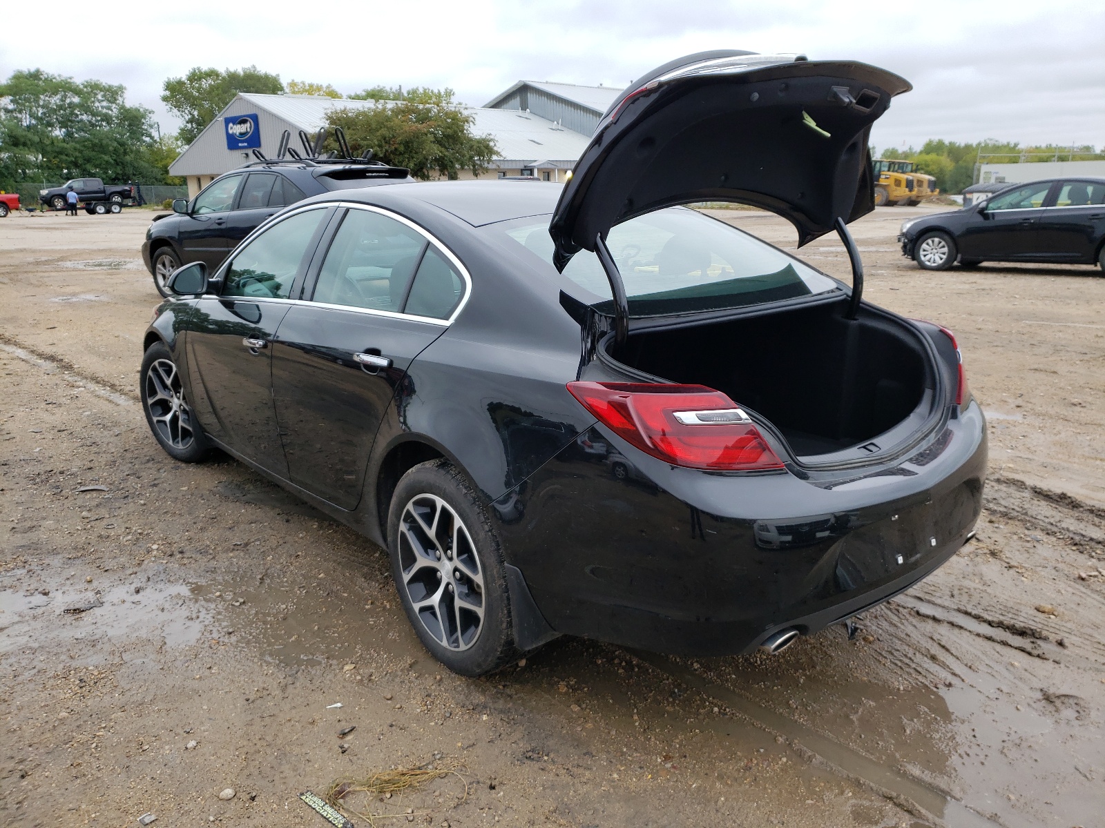 Photo 3 from auction – 2016 BUICK REGAL SPOR with VIN 2G4G35EX4G9200612