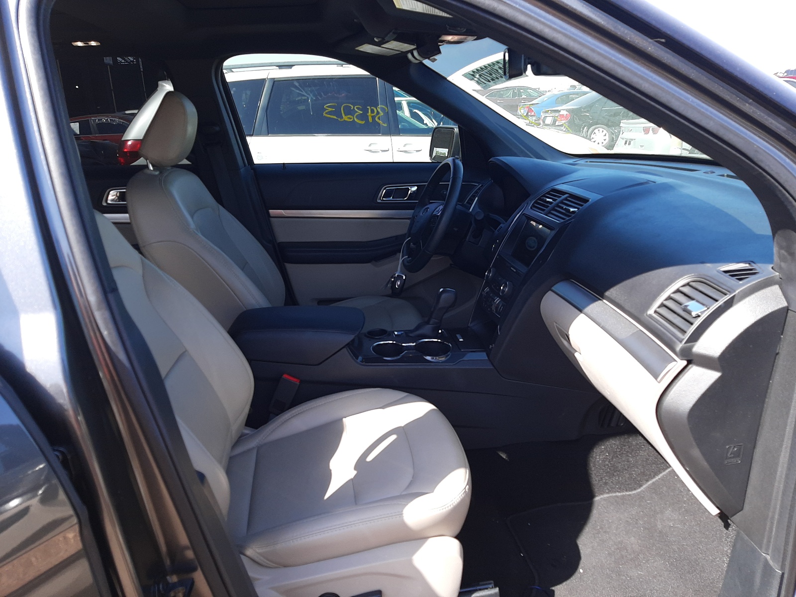 Photo 5 from auction – 2019 FORD EXPLORER X with VIN 1FM5K7D81KGB25250