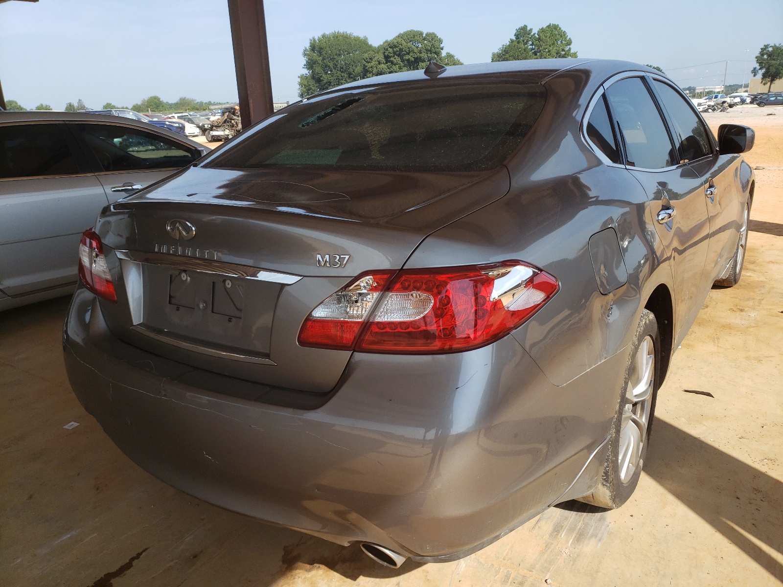 Photo 4 from auction – 2012 INFINITI M37 with VIN JN1BY1AP5CM332521