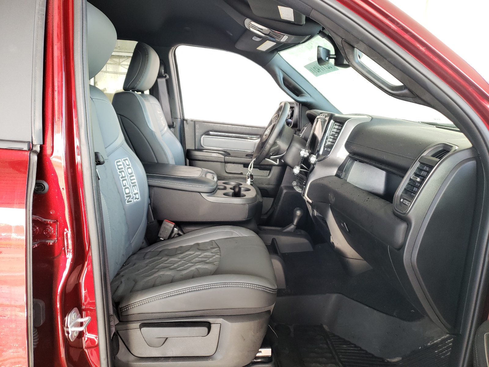 Photo 5 from auction – 2020 RAM 2500 POWER with VIN 3C6TR5EJ3LG303539