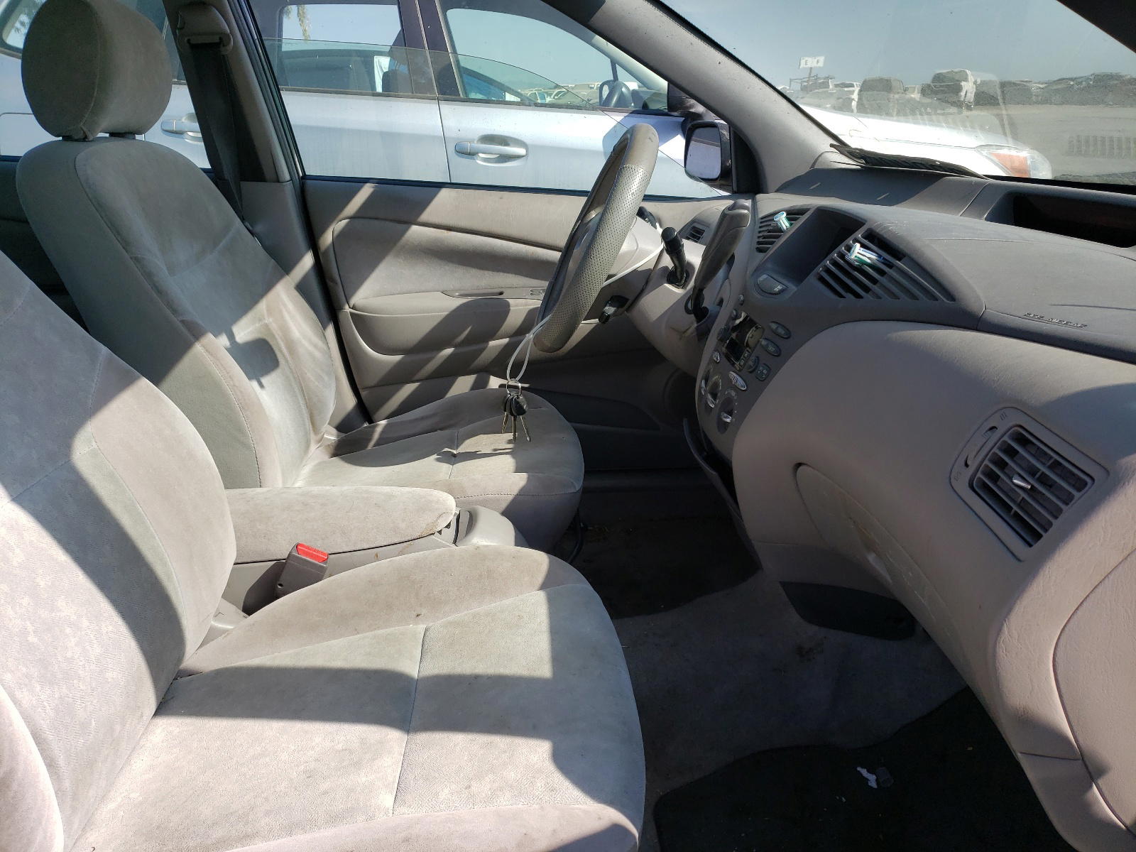 Photo 5 from auction – 2003 TOYOTA PRIUS with VIN JT2BK12UX30083152