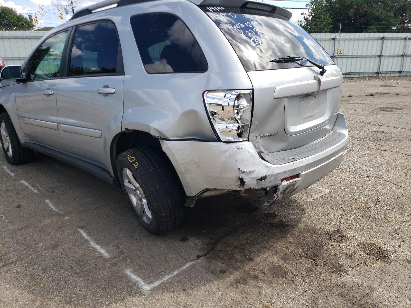 Photo 9 from auction – 2006 PONTIAC TORRENT with VIN 2CKDL73F166139807