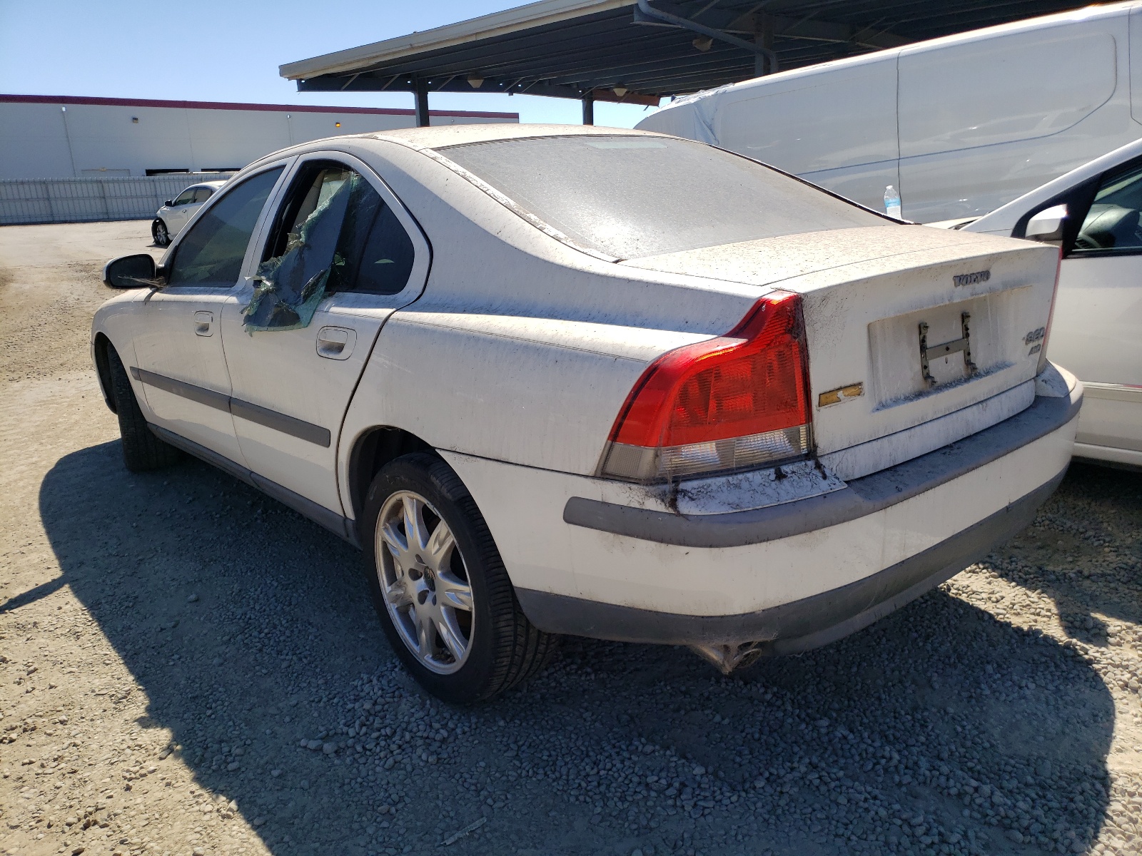 Photo 3 from auction – 2002 VOLVO S60 2.5T with VIN YV1RH58D622191901