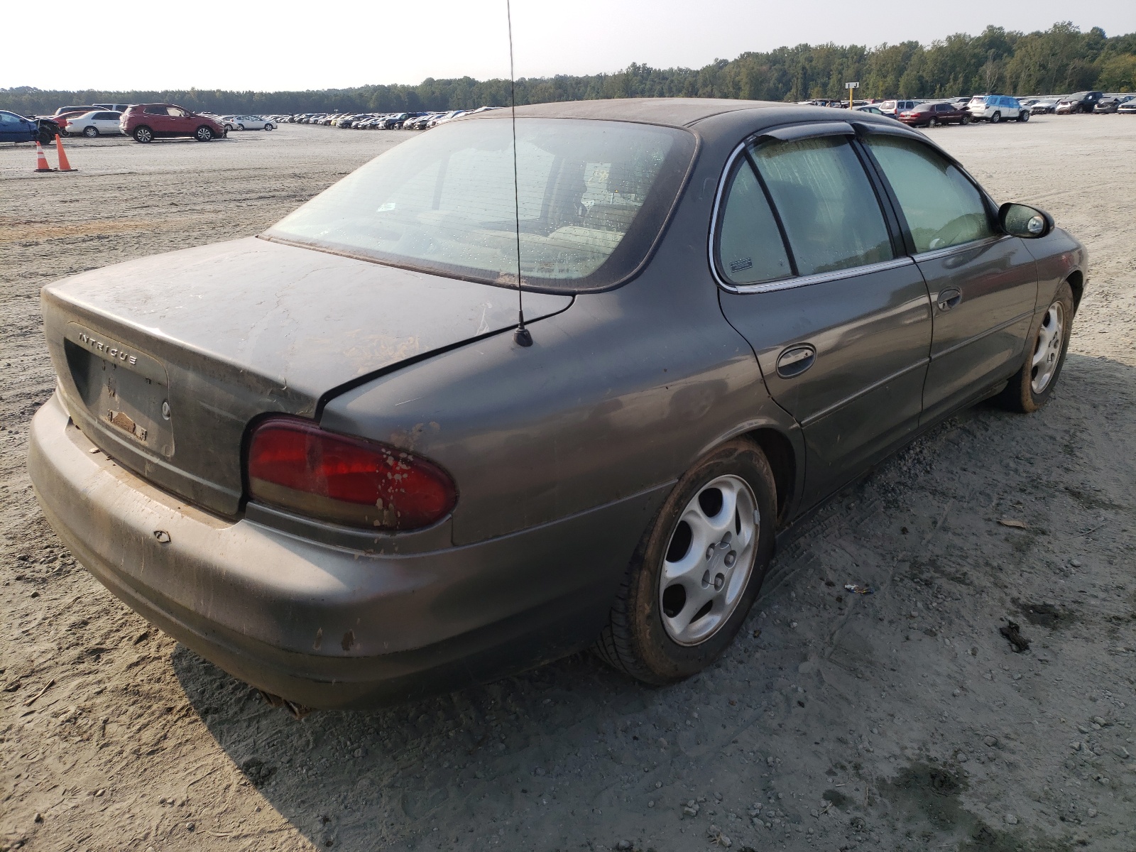 Photo 4 from auction – 1998 OLDSMOBILE INTRIGUE with VIN 1G3WH52K5WF350762