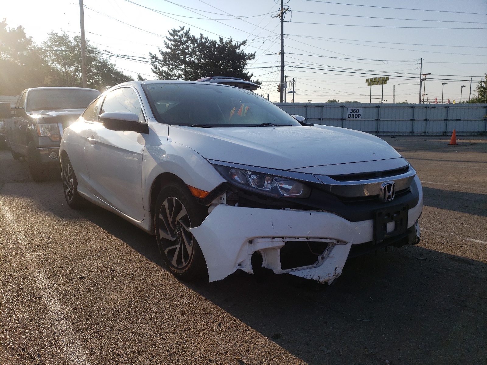 Photo 1 from auction – 2016 HONDA CIVIC LX with VIN 2HGFC4B56GH306855