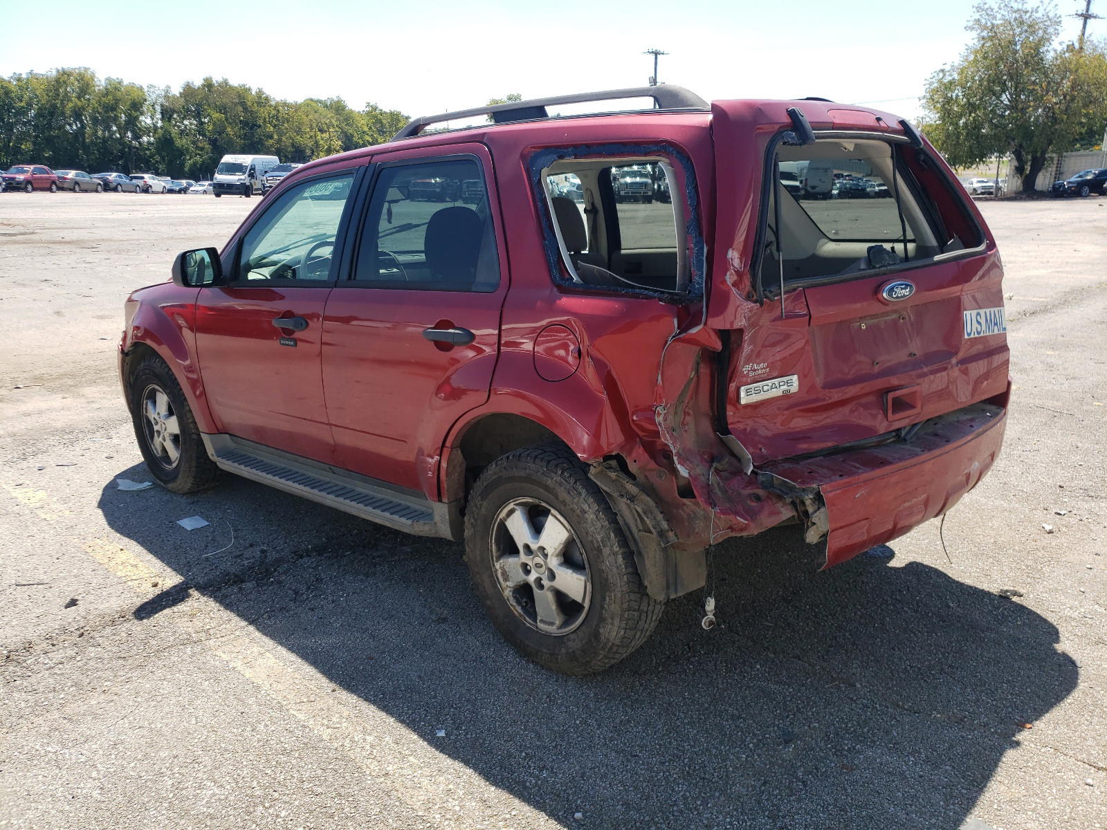 Photo 3 from auction – 2010 FORD ESCAPE XLT with VIN 1FMCU9D76AKB54887